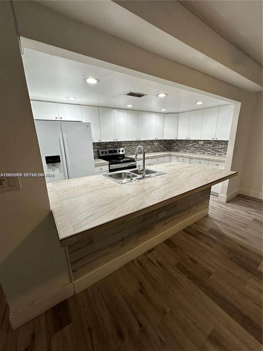 CARIBBEAN TOWERS CONDO - Residential Lease