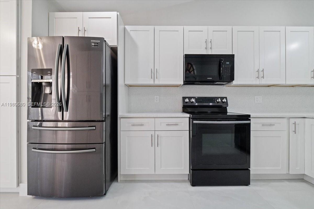 MERIDIANA AT BOCA POINTE - Residential