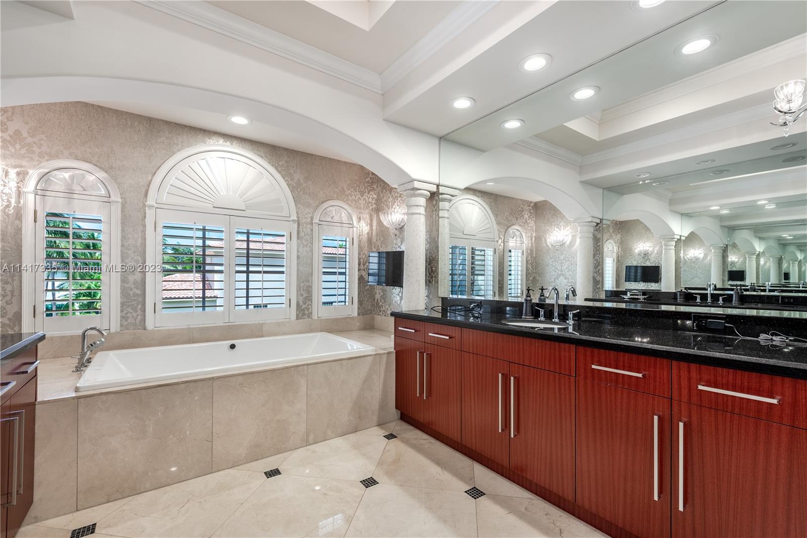 THREE ISLANDS 3RD SECTION - Residential