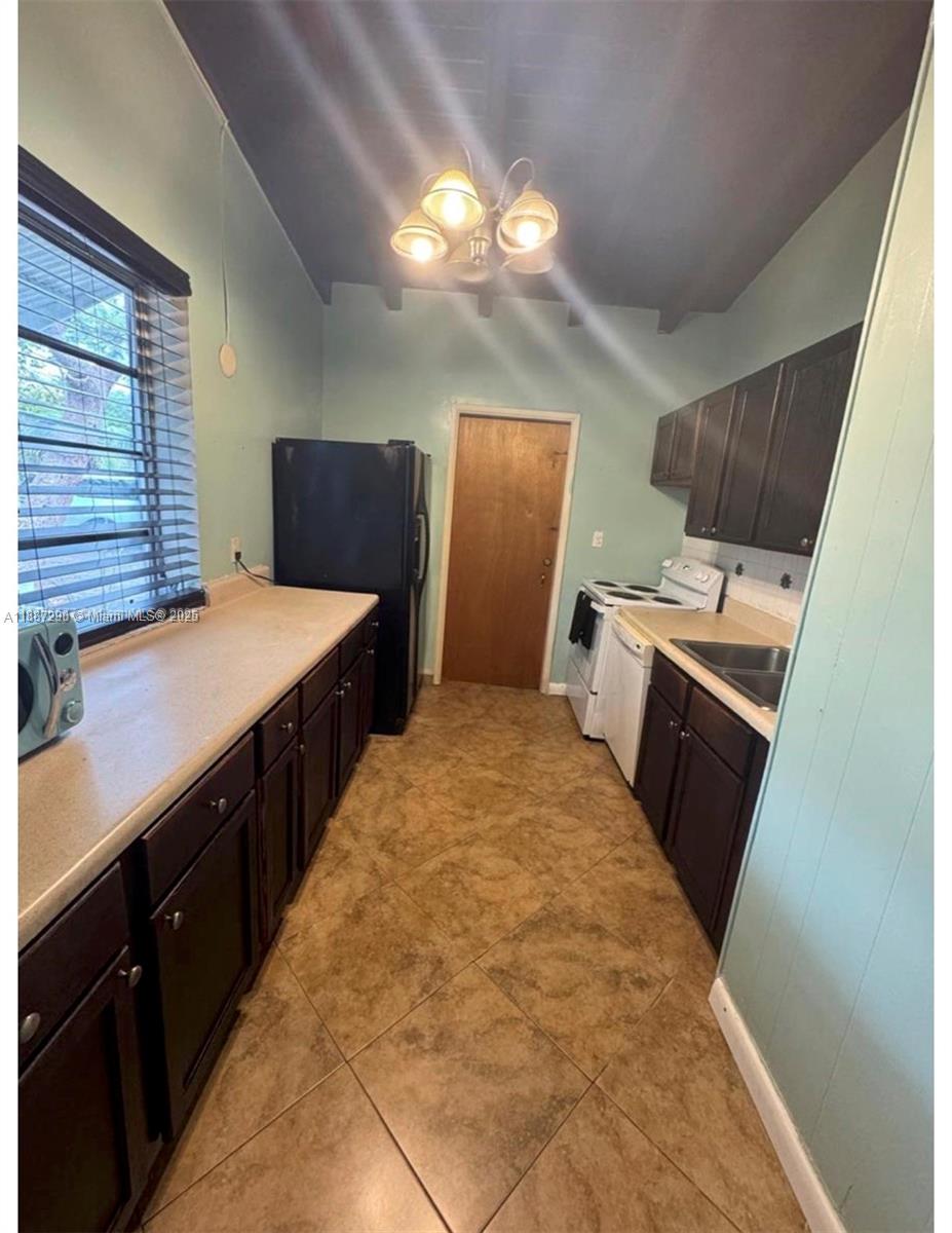 NORTH RIDGE - Residential Lease