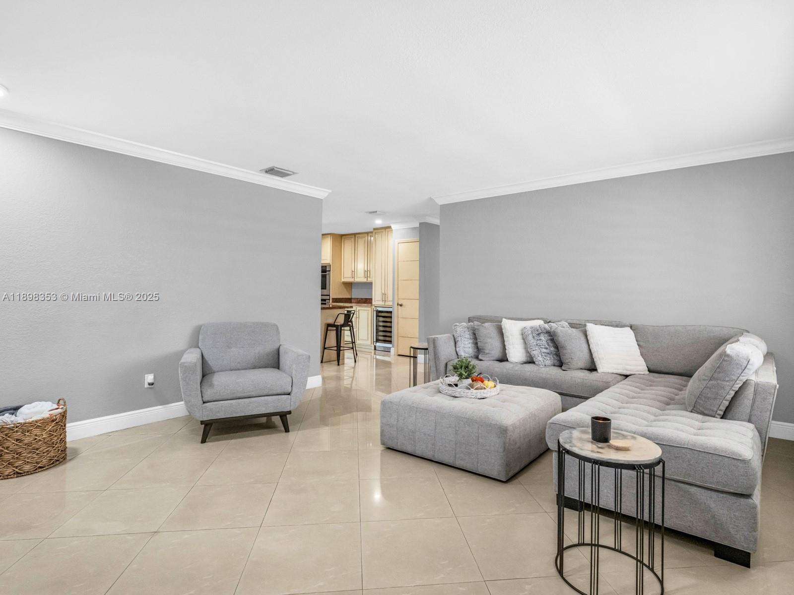 BIRD VILLAS SUB - Residential