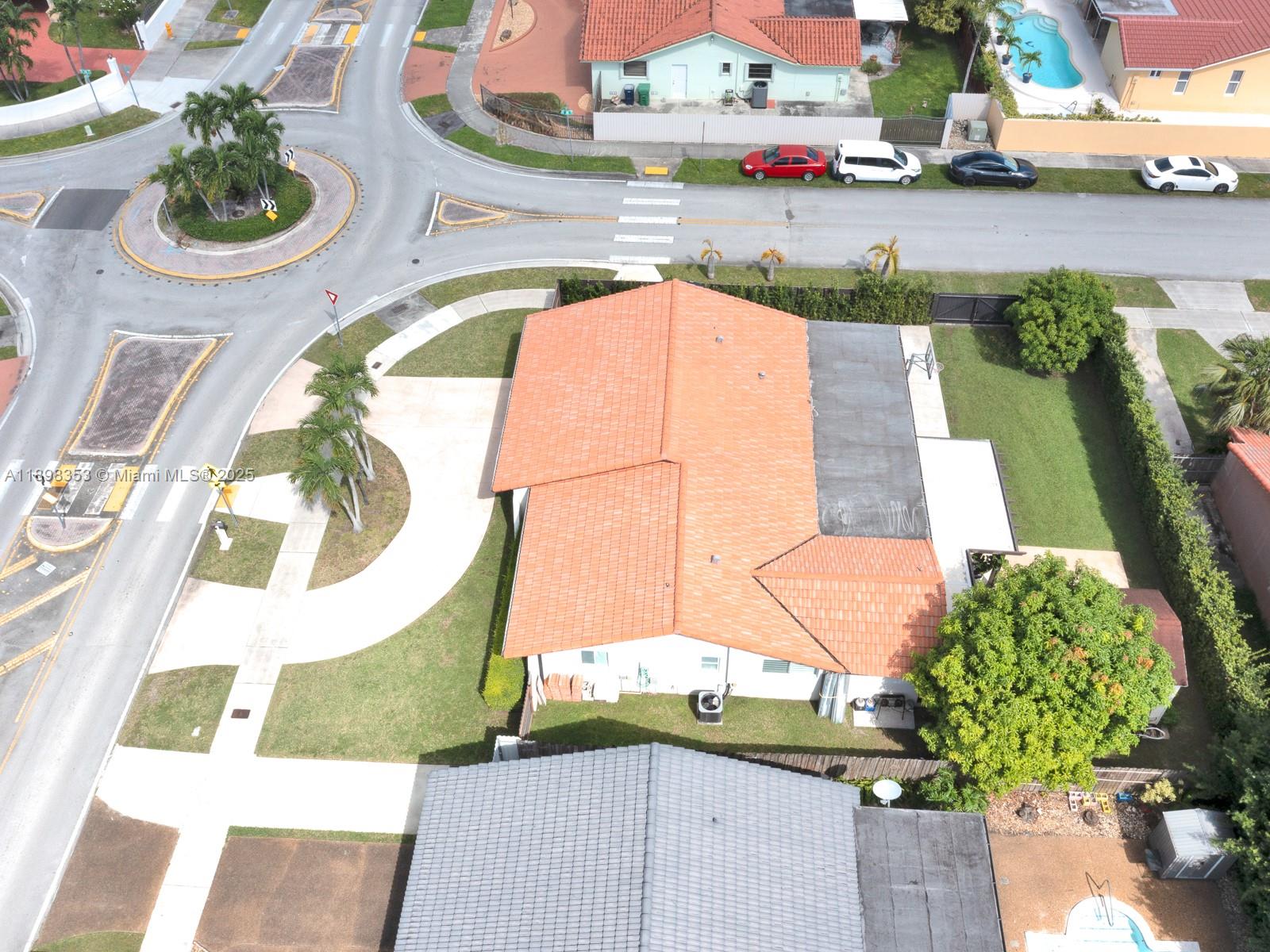 BIRD VILLAS SUB - Residential