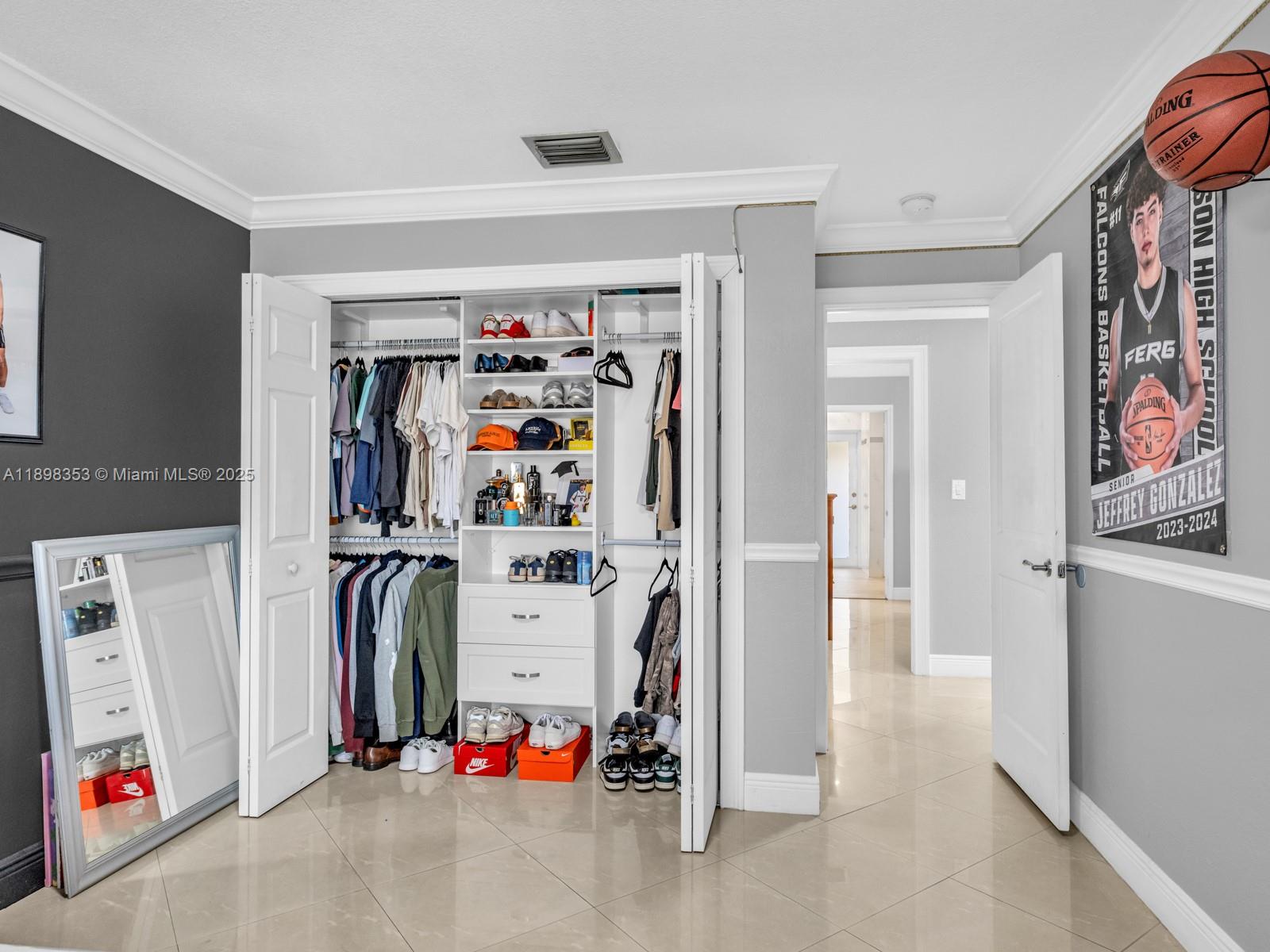 BIRD VILLAS SUB - Residential