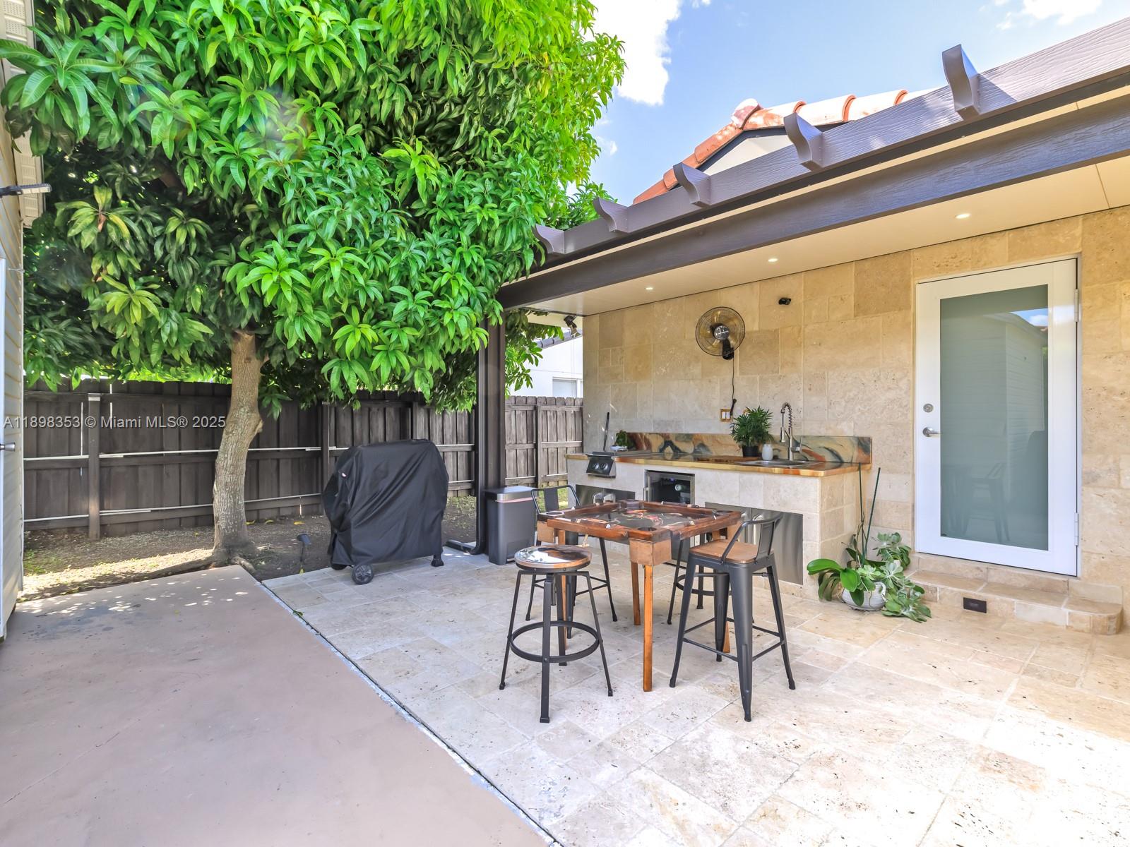 BIRD VILLAS SUB - Residential