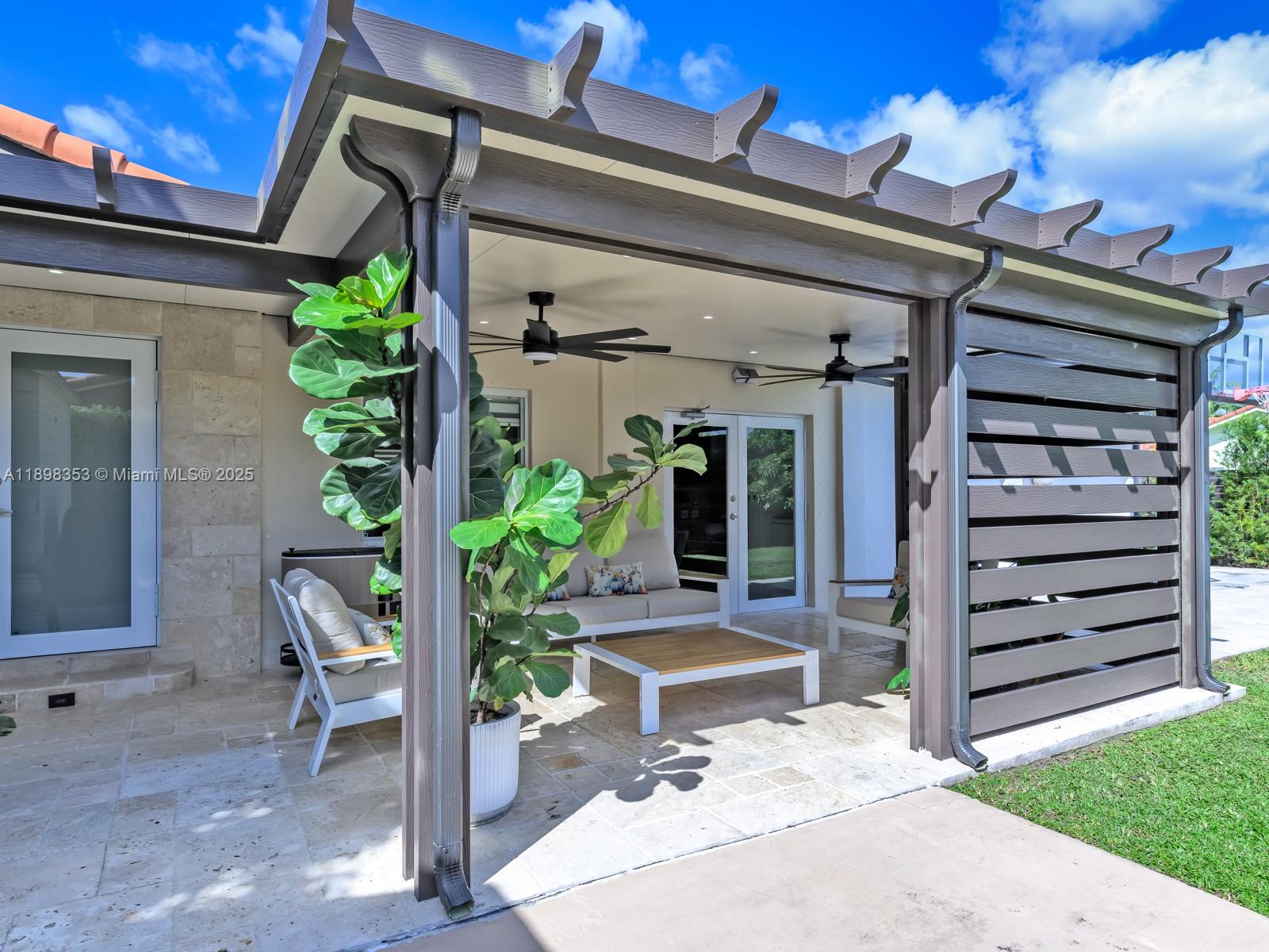 BIRD VILLAS SUB - Residential