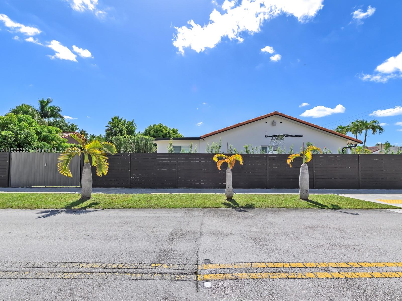 BIRD VILLAS SUB - Residential