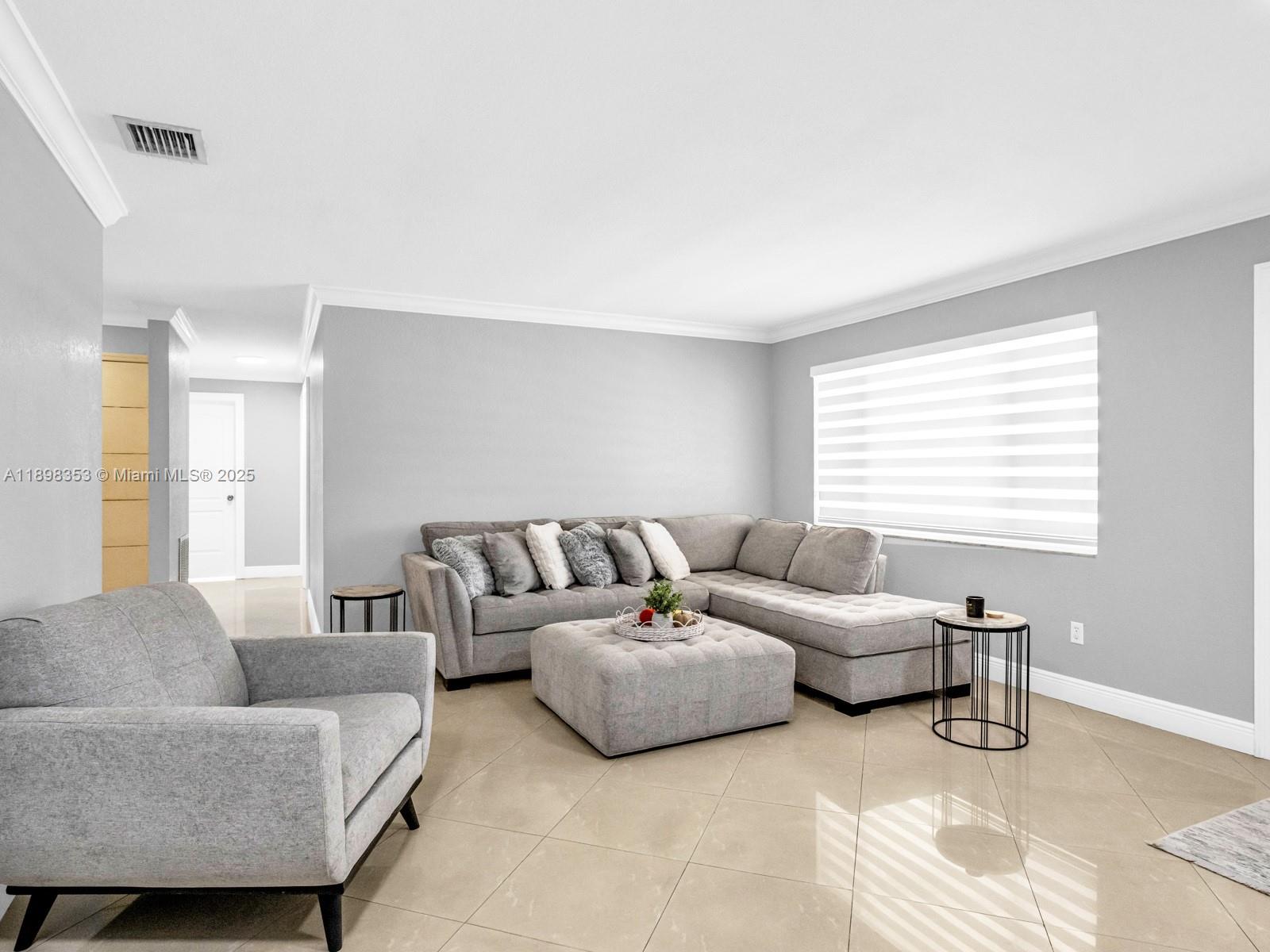 BIRD VILLAS SUB - Residential