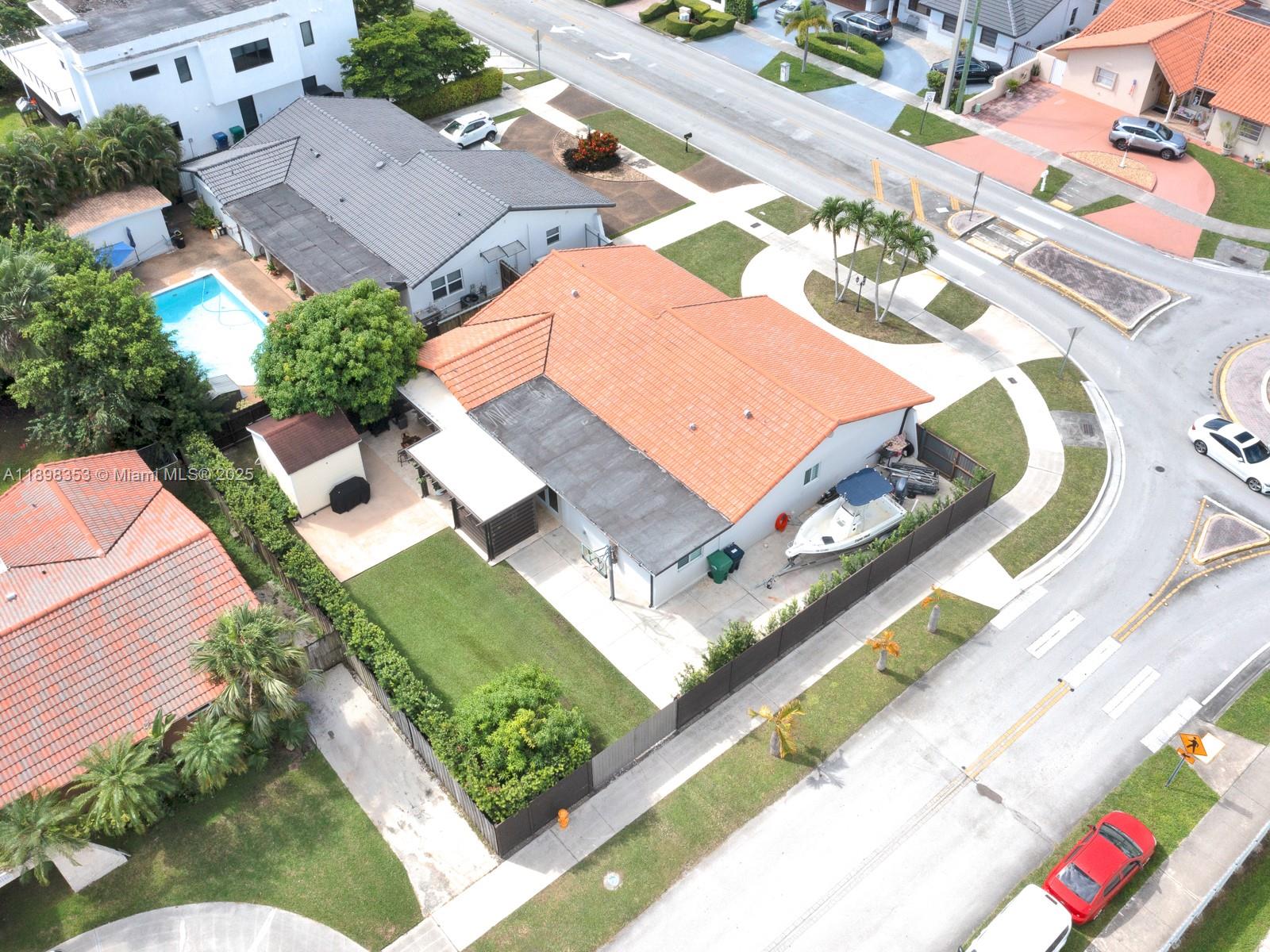 BIRD VILLAS SUB - Residential