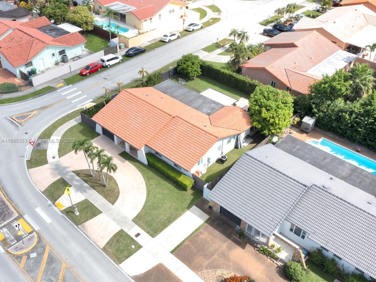 BIRD VILLAS SUB - Residential