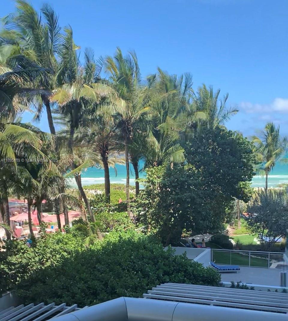 AZURE CONDO - Residential