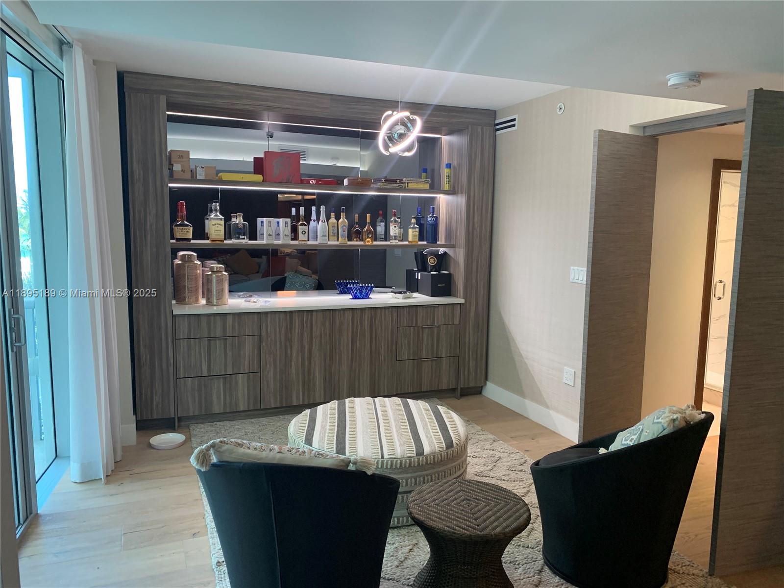 AZURE CONDO - Residential