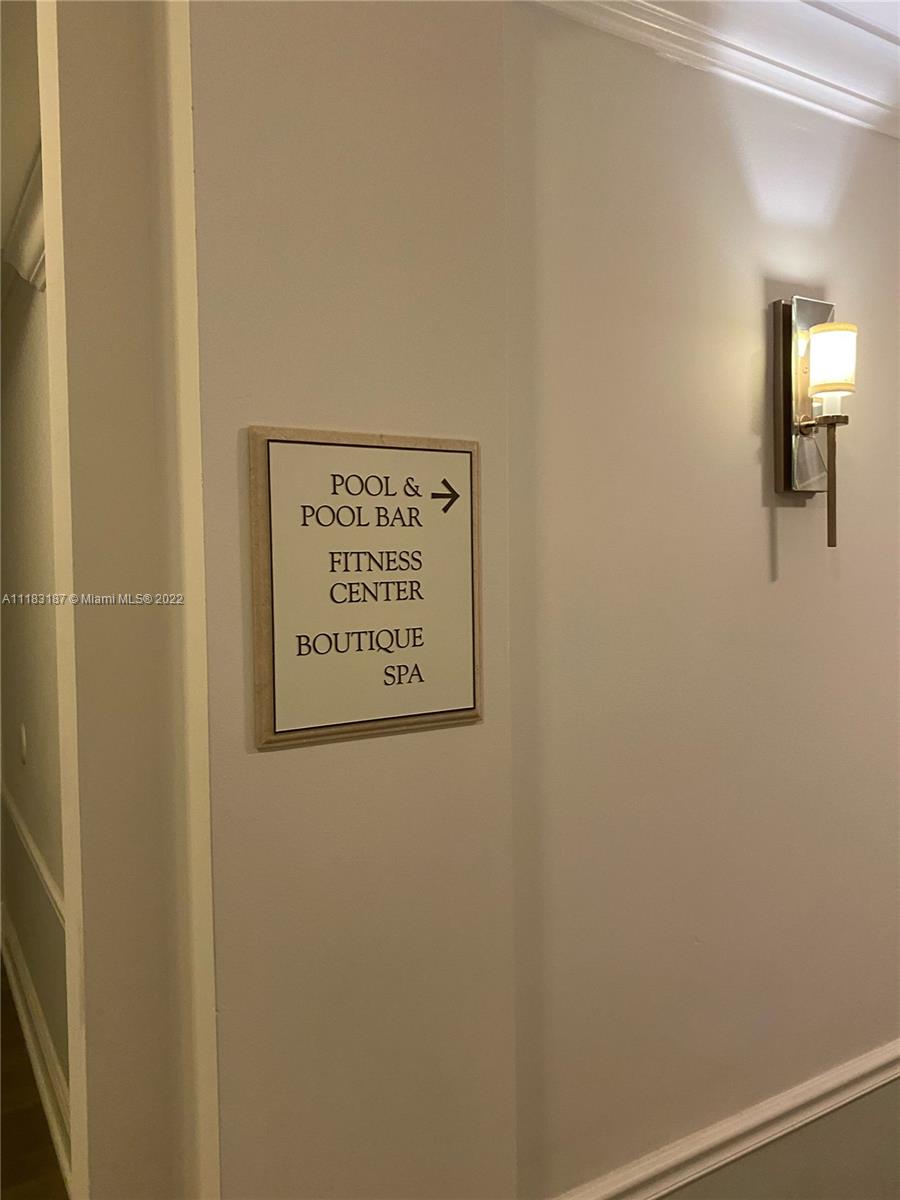 THE EXECUTIVE RESIDENCES - Residential