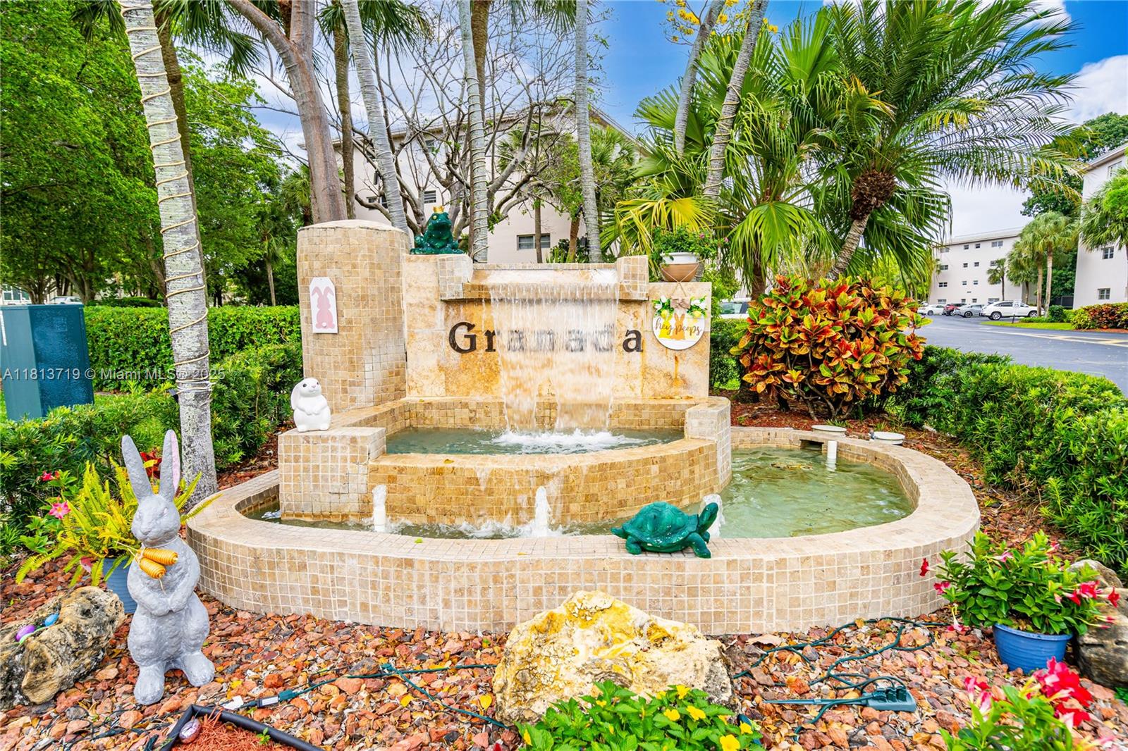 GRANADA VILLAGE A CONDO - Residential