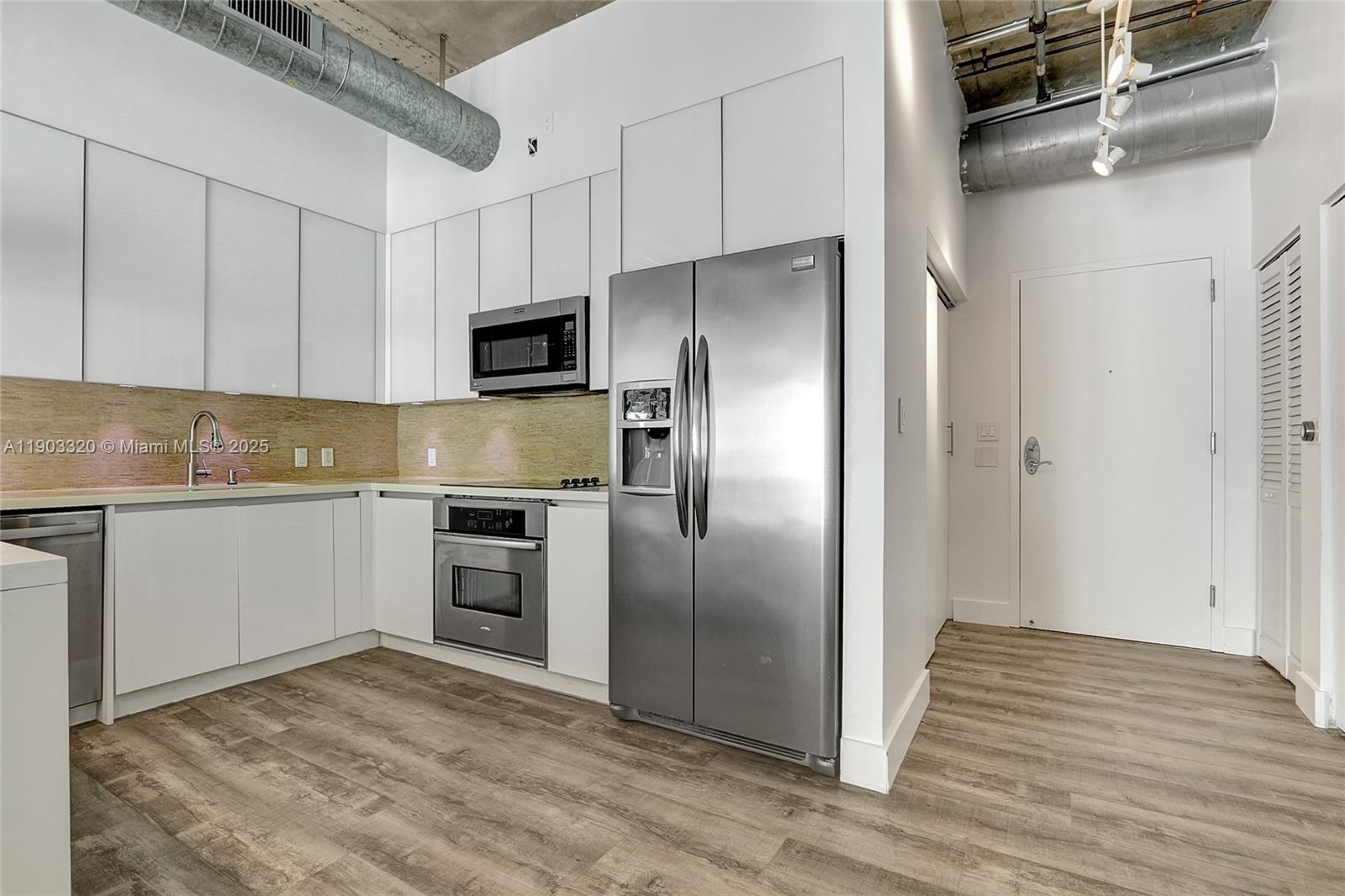 CITE CONDO - Residential Lease