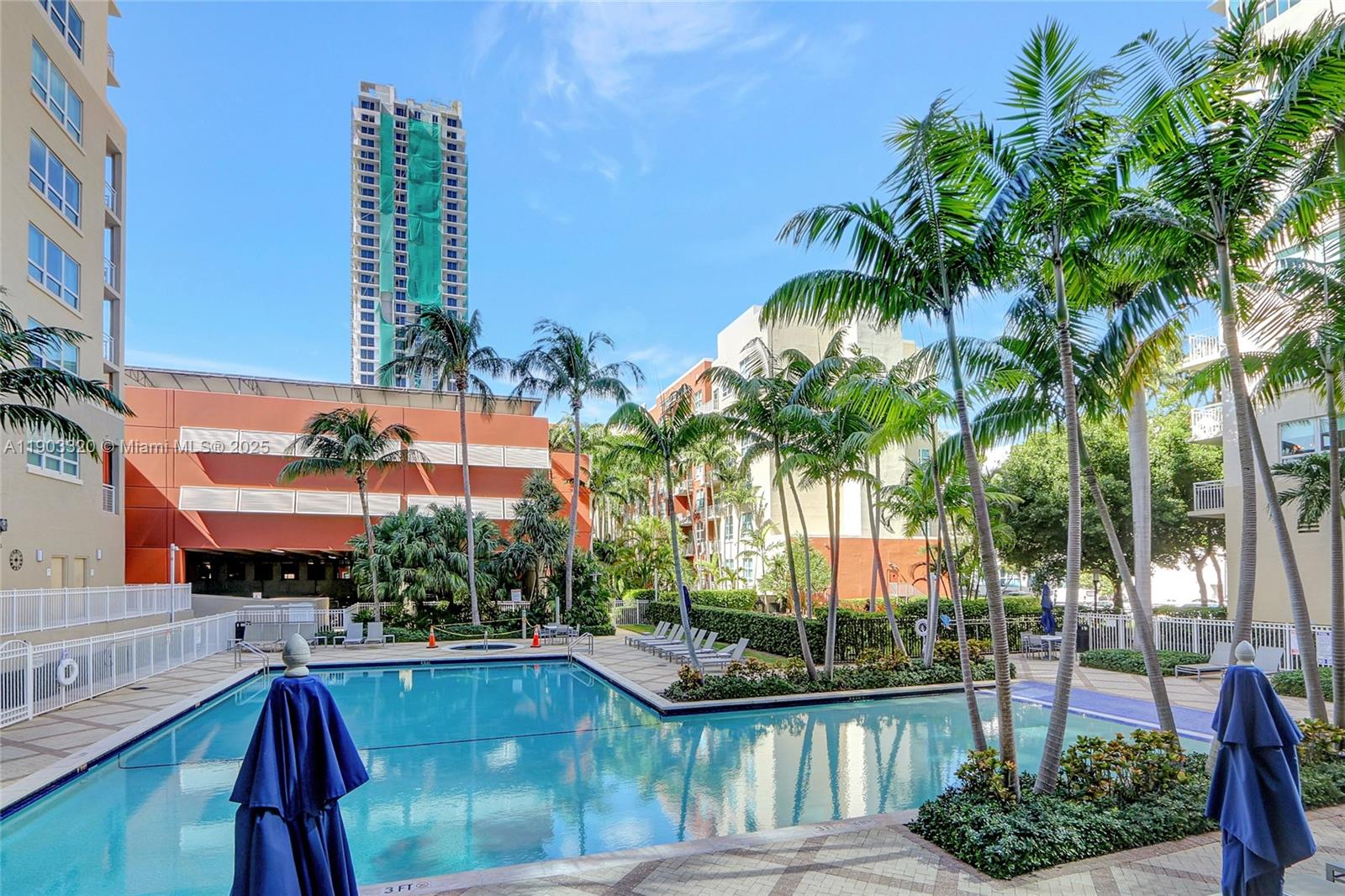 CITE CONDO - Residential Lease