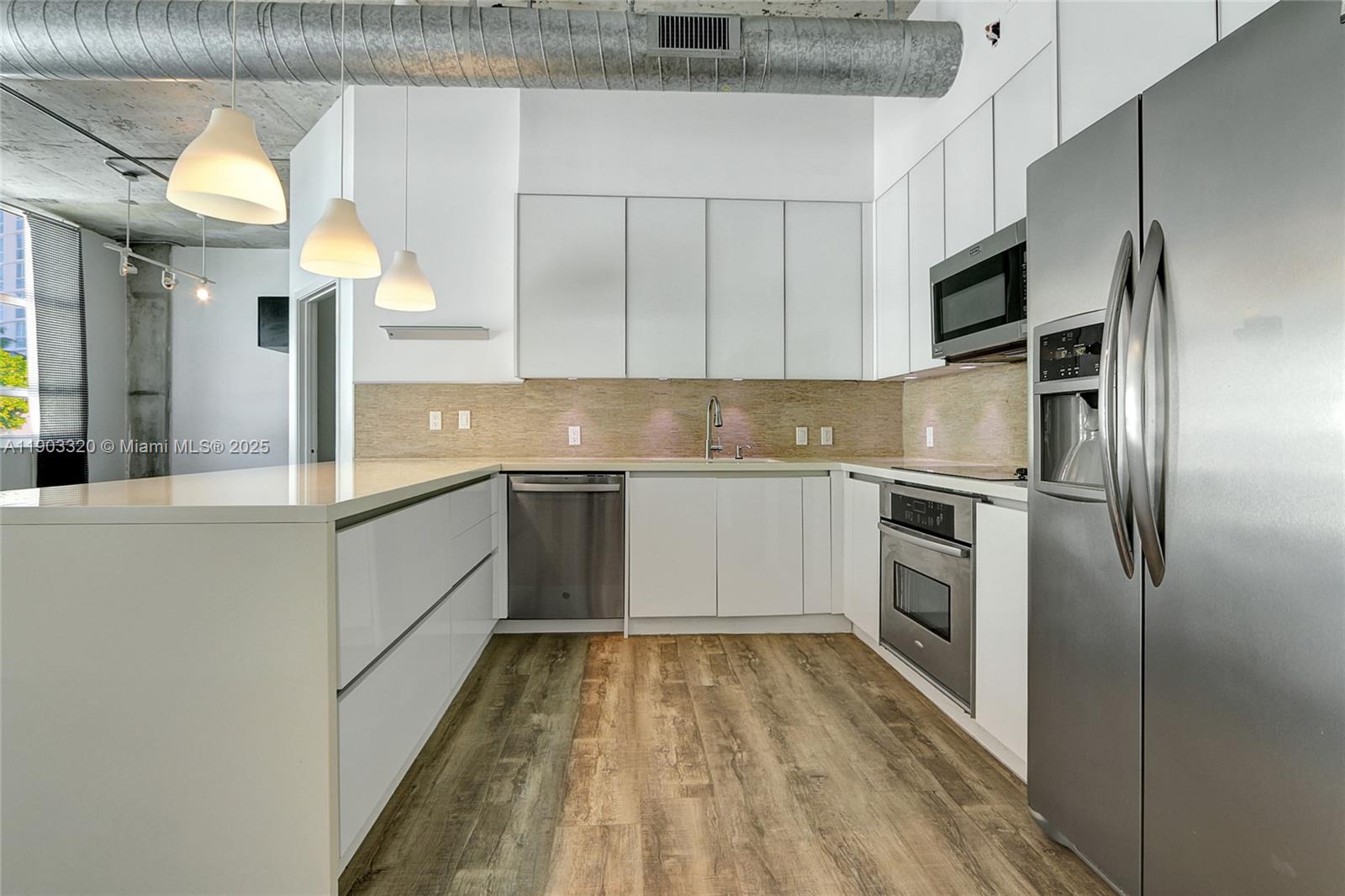 CITE CONDO - Residential Lease