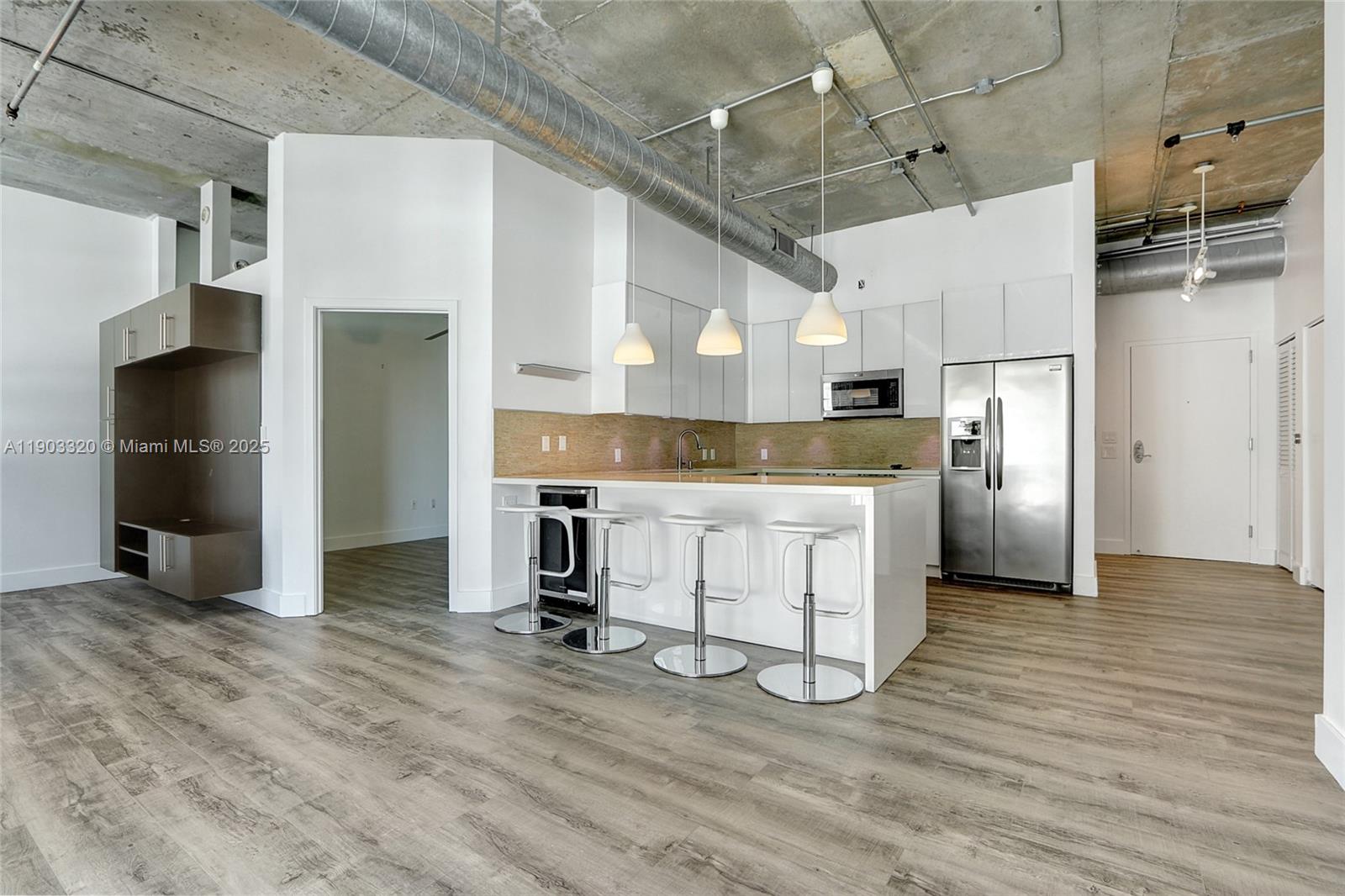 CITE CONDO - Residential Lease