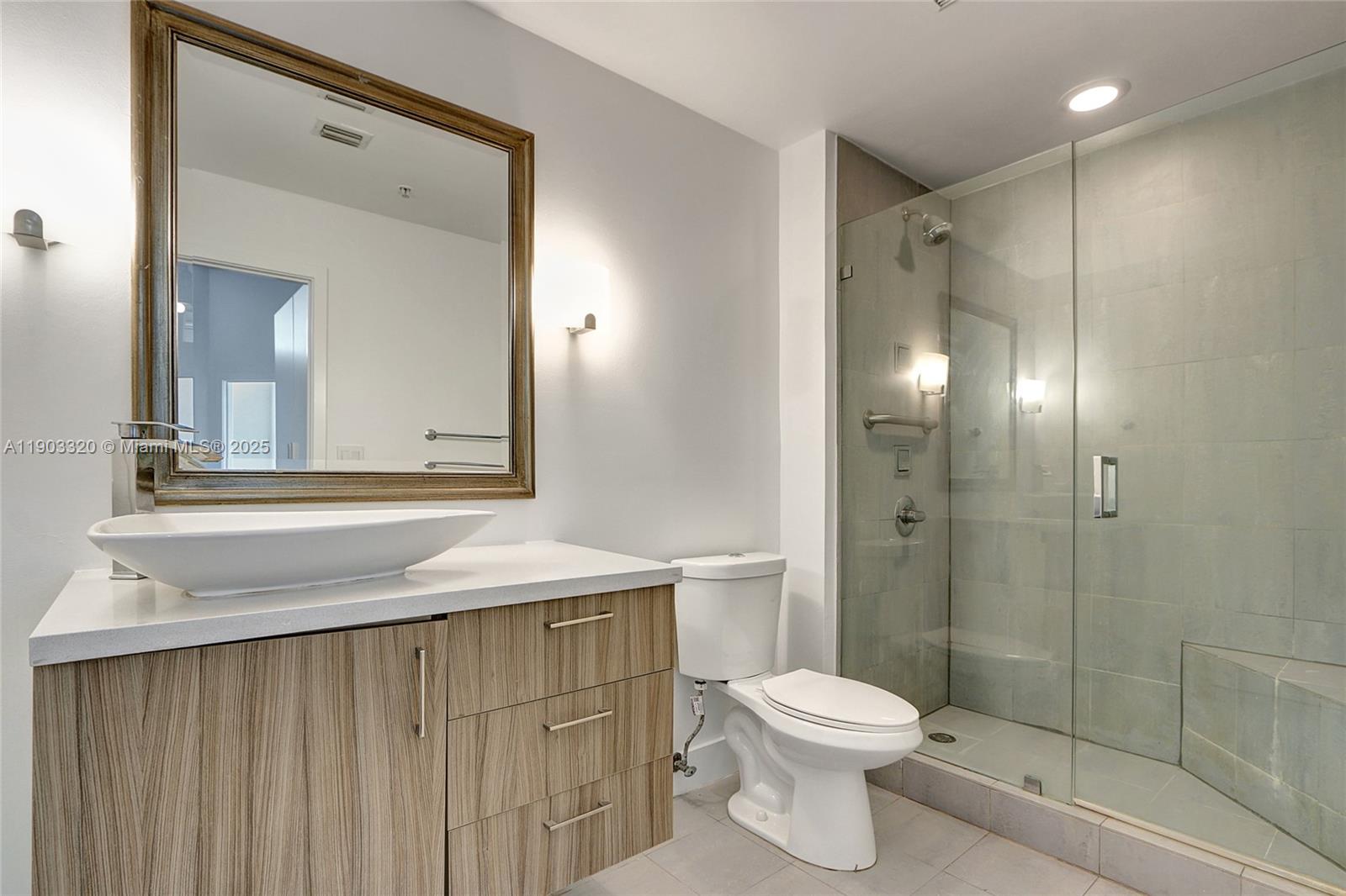 CITE CONDO - Residential Lease