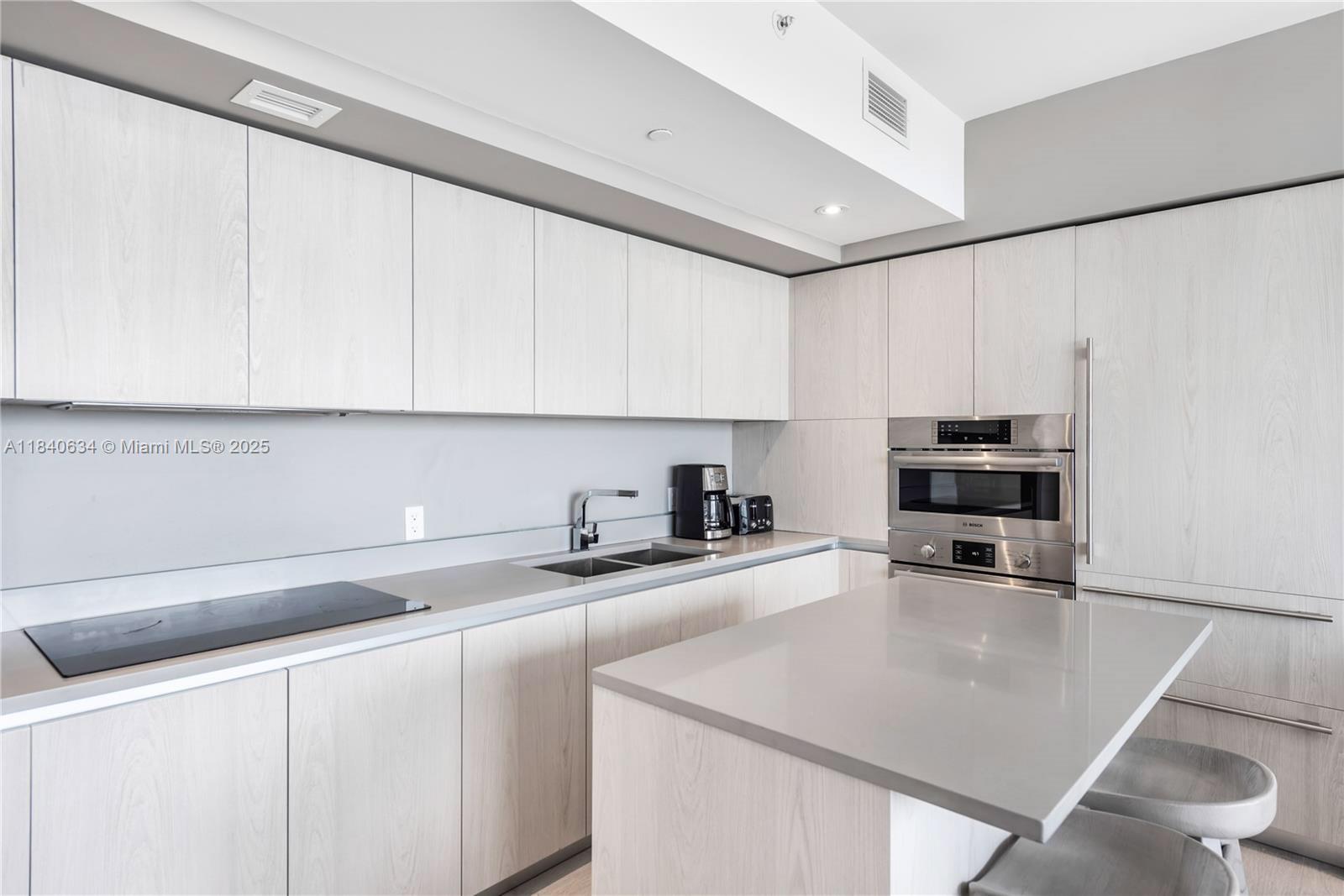 4010 S Ocean Dr R2804