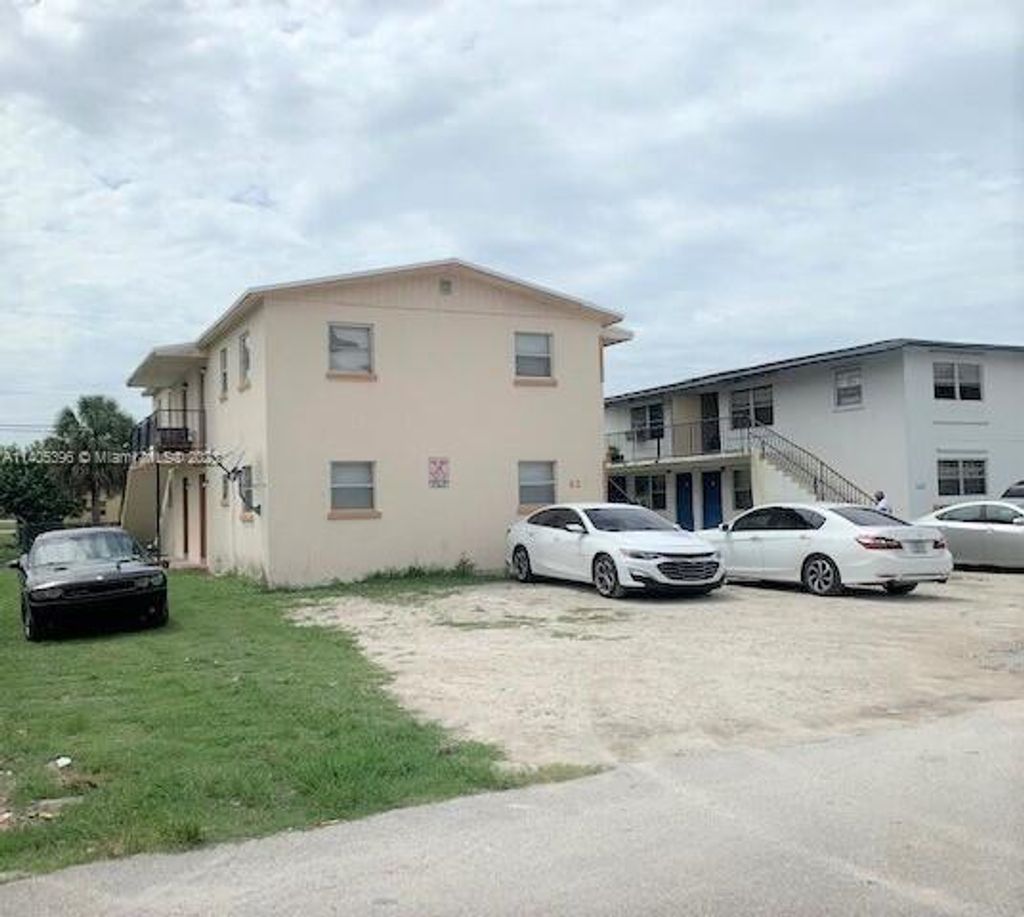 Photo of 628 SW 4 St #3, Belle Glade, FL 33430 (MLS # A11405396)