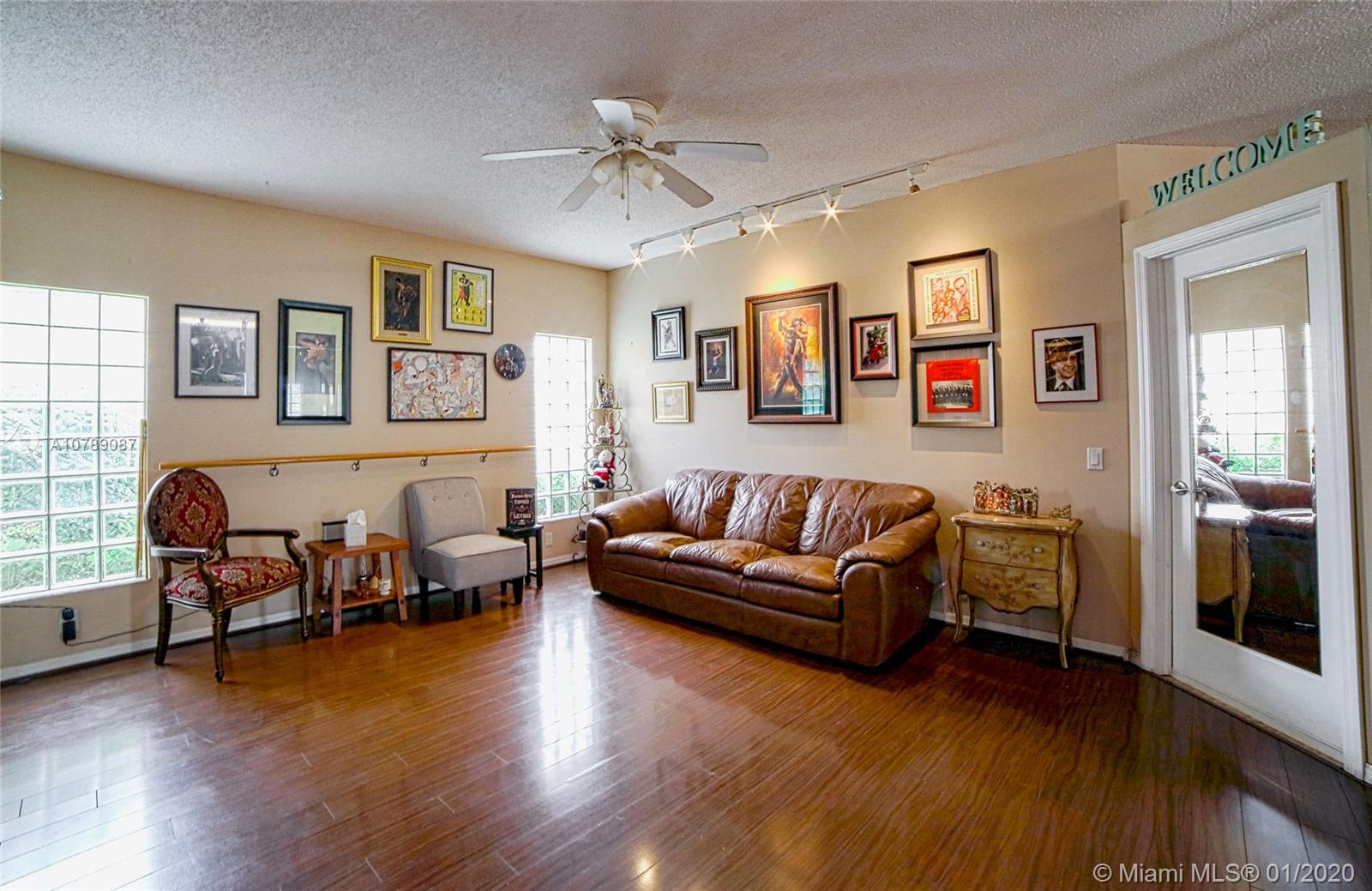 TURTLE RUN - Residential