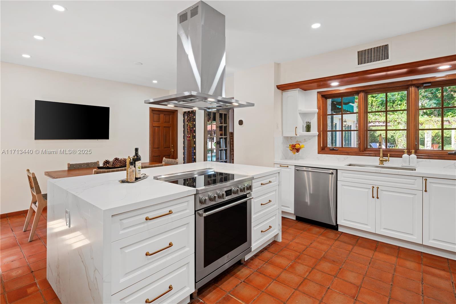 CORAL GABLES SEC E - Residential