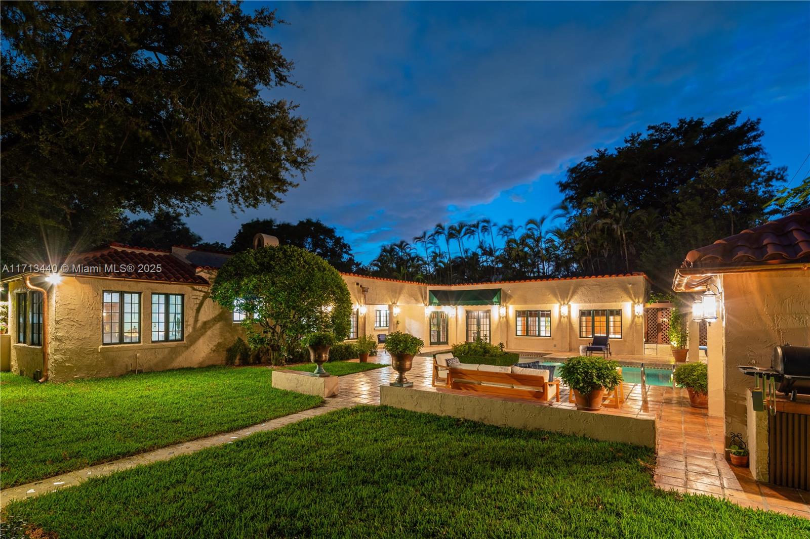 CORAL GABLES SEC E - Residential