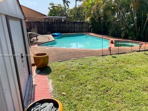 WOODSTOCK ADDITION NUMBER - Residential Lease