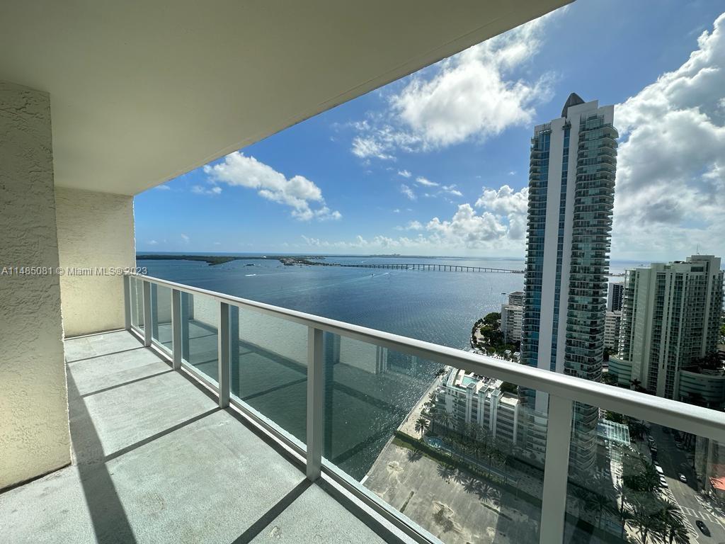Enjoy Unbelievable BAY & OCEAN views from this 33 floor, the apartment is the Best location in Brickell. The Mark offers a fitness center, tennis & racquetball courts, swimming pool & Jacuzzi, party room, business center, convenience store, and a waterfront restaurant. Walk to work, shops, and restaurants!