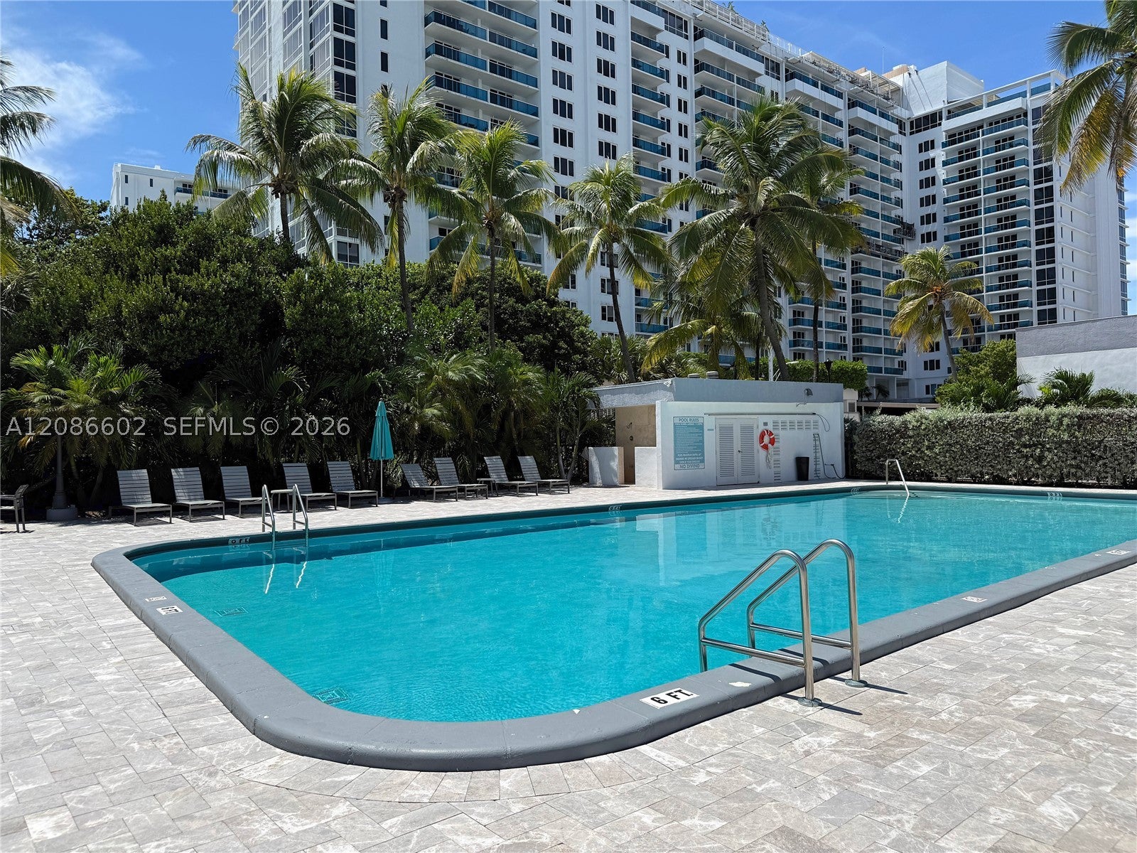 2401 Collins Ave 1801