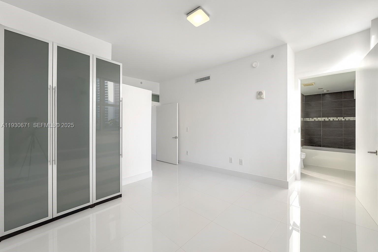 EDGEWATER LOFTS CONDO - Residential