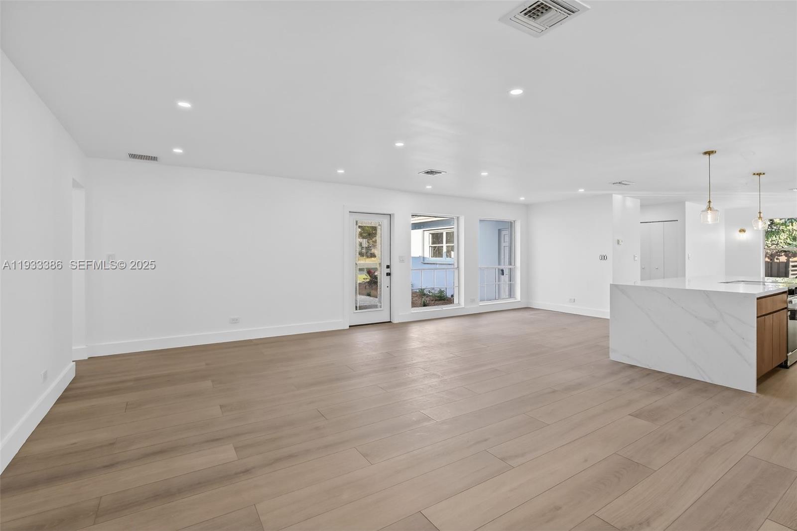 PLANTATION GARDENS SEC 5 - Residential