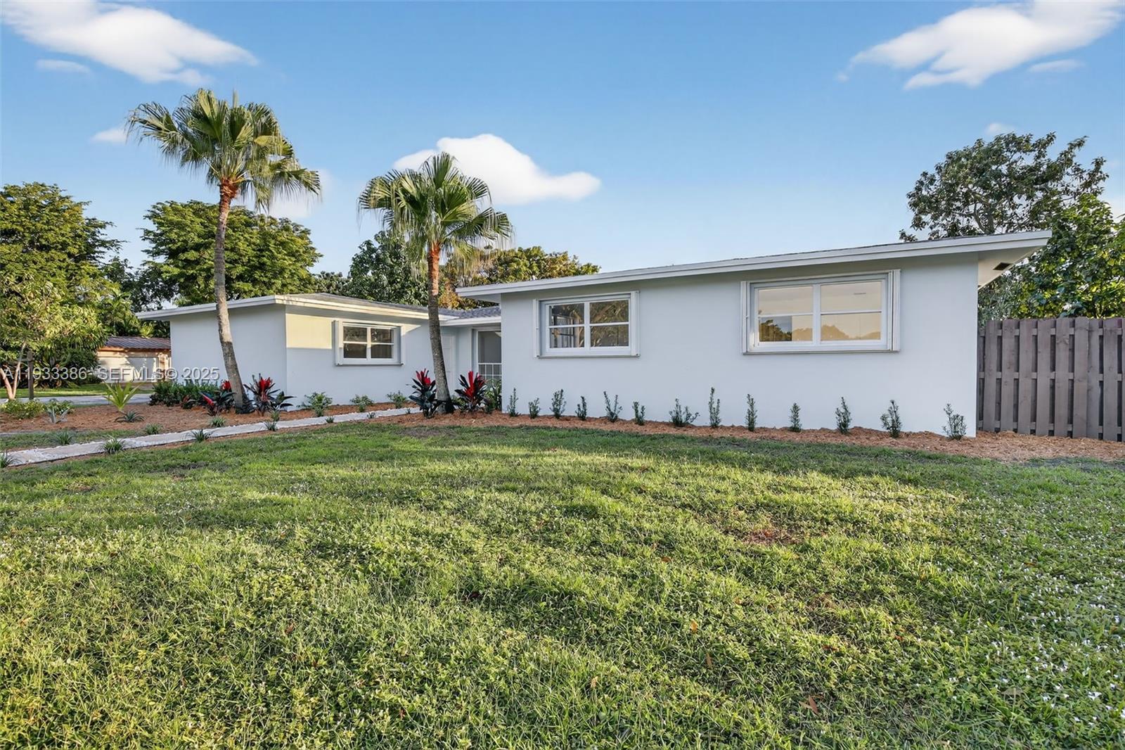 PLANTATION GARDENS SEC 5 - Residential