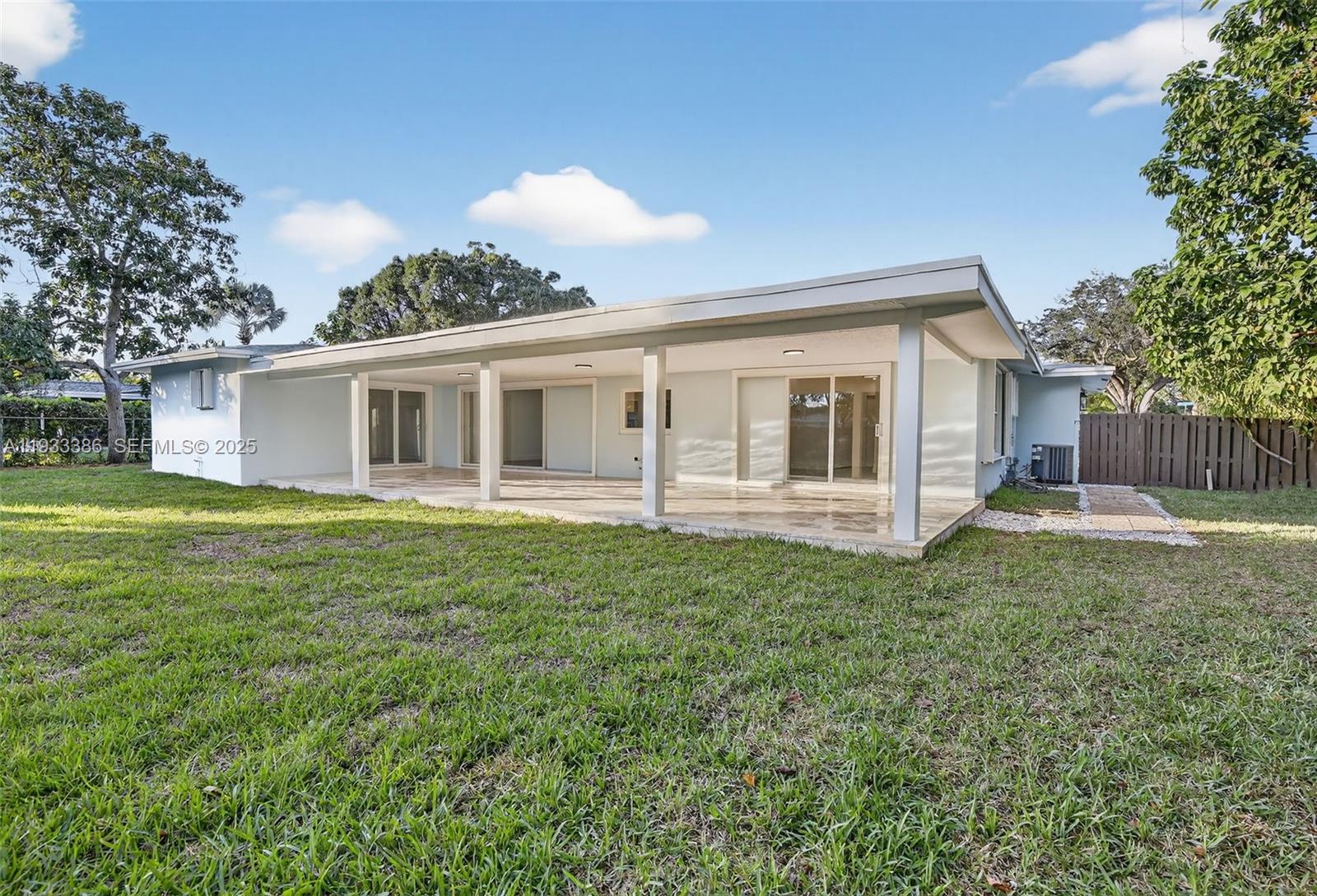 PLANTATION GARDENS SEC 5 - Residential