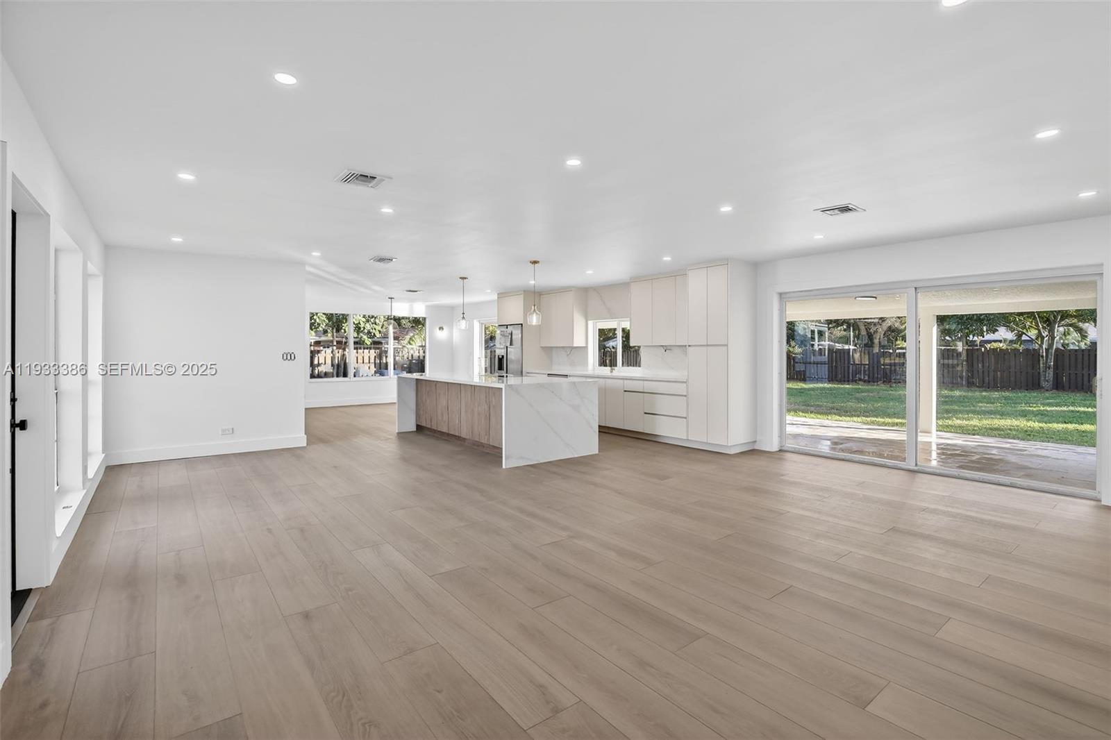 PLANTATION GARDENS SEC 5 - Residential