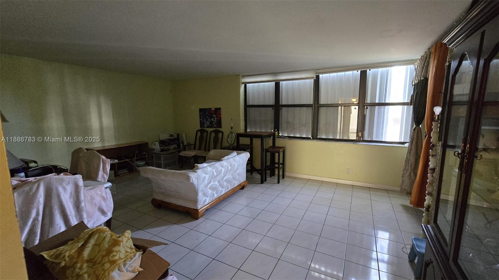 VILLA DORADA CONDO NO 2 - Residential