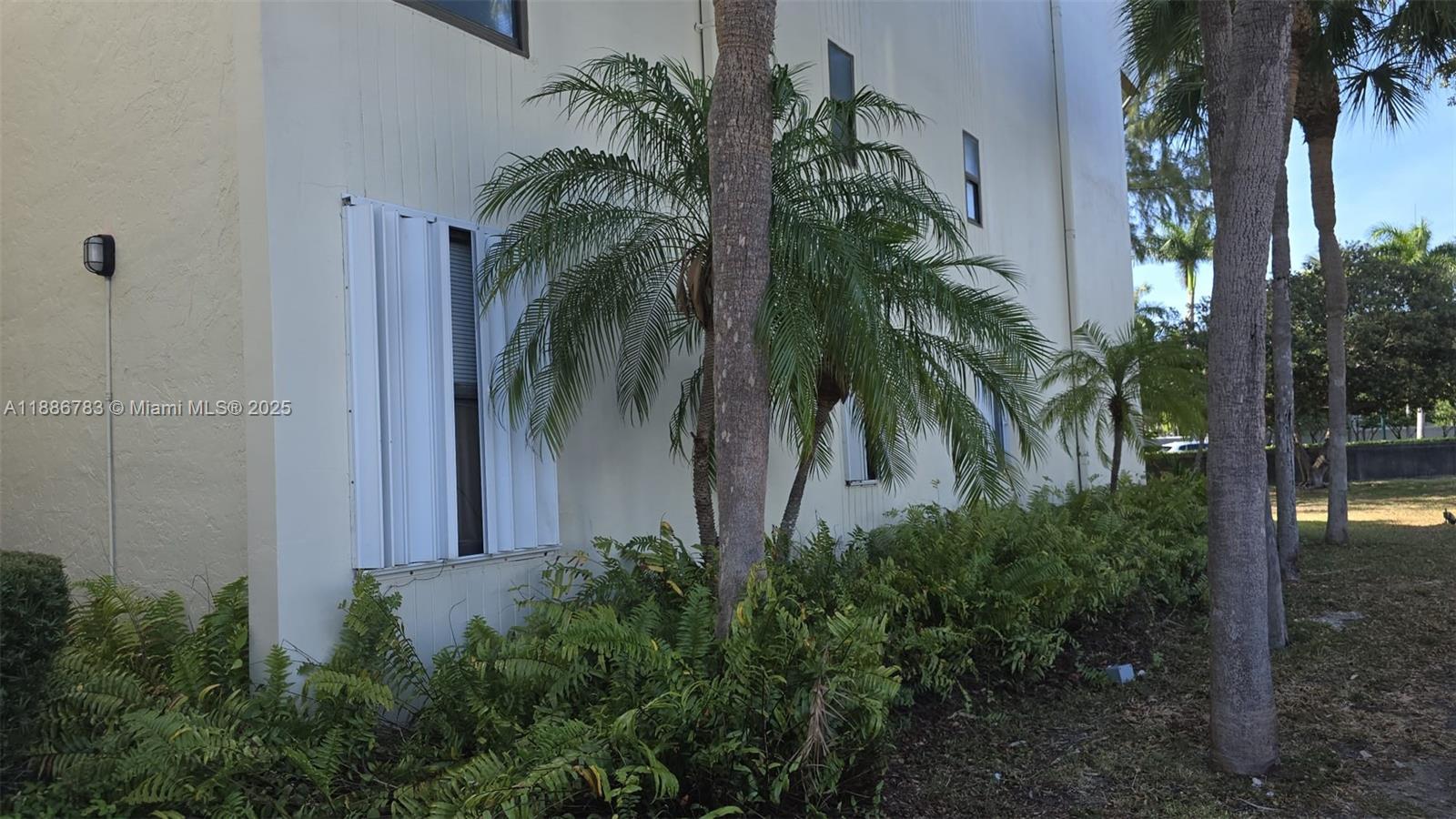 VILLA DORADA CONDO NO 2 - Residential