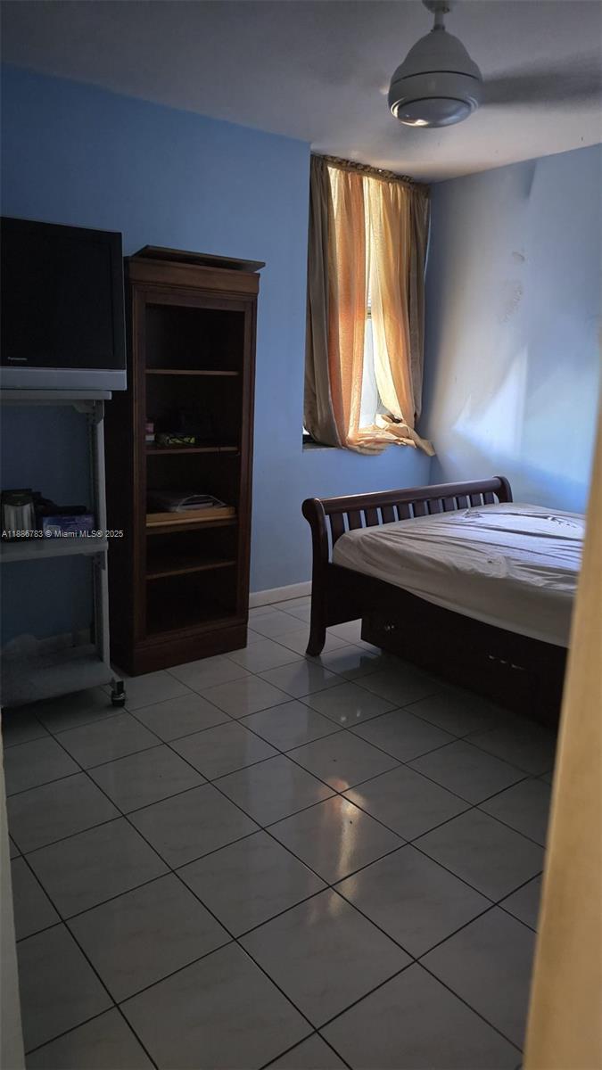 VILLA DORADA CONDO NO 2 - Residential
