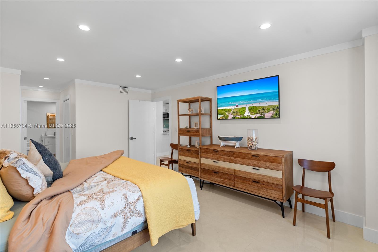 SEA AIR TOWERS CONDO - Residential