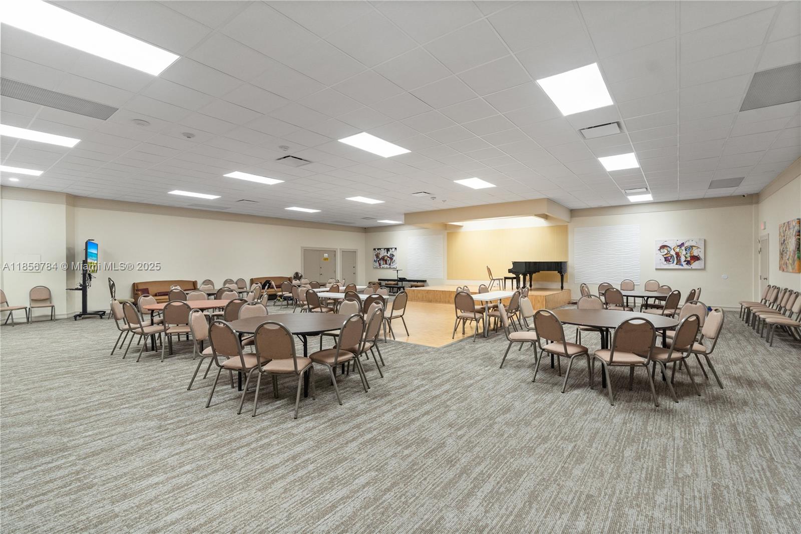 SEA AIR TOWERS CONDO - Residential