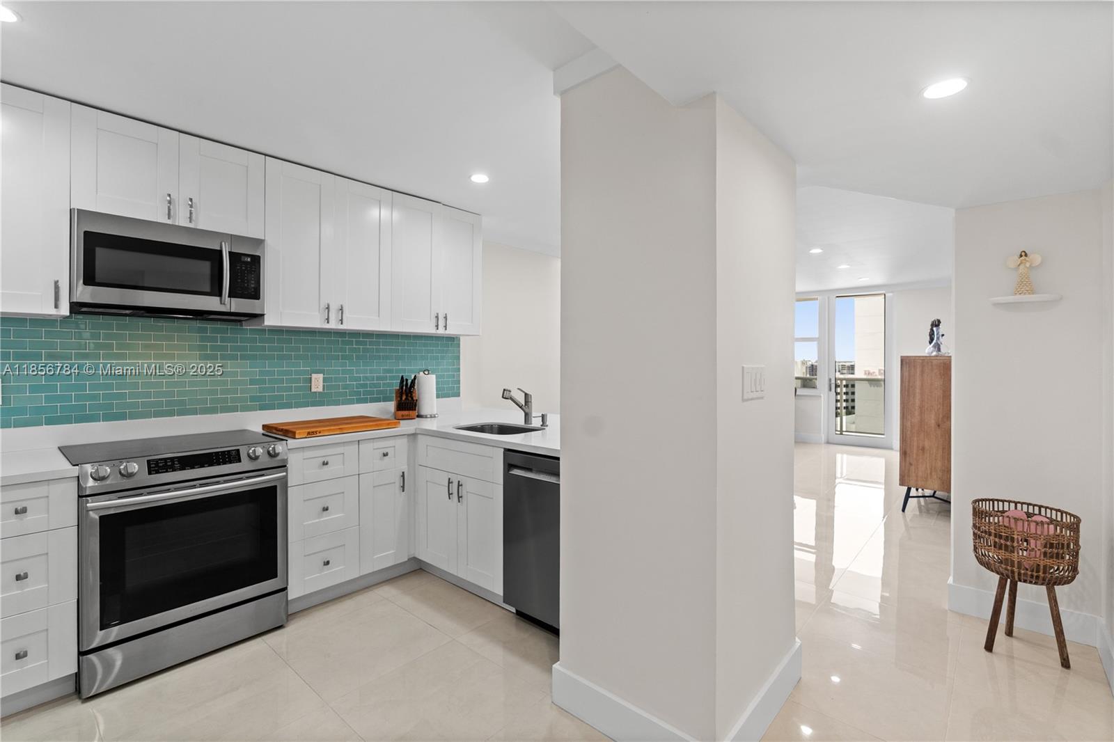 SEA AIR TOWERS CONDO - Residential