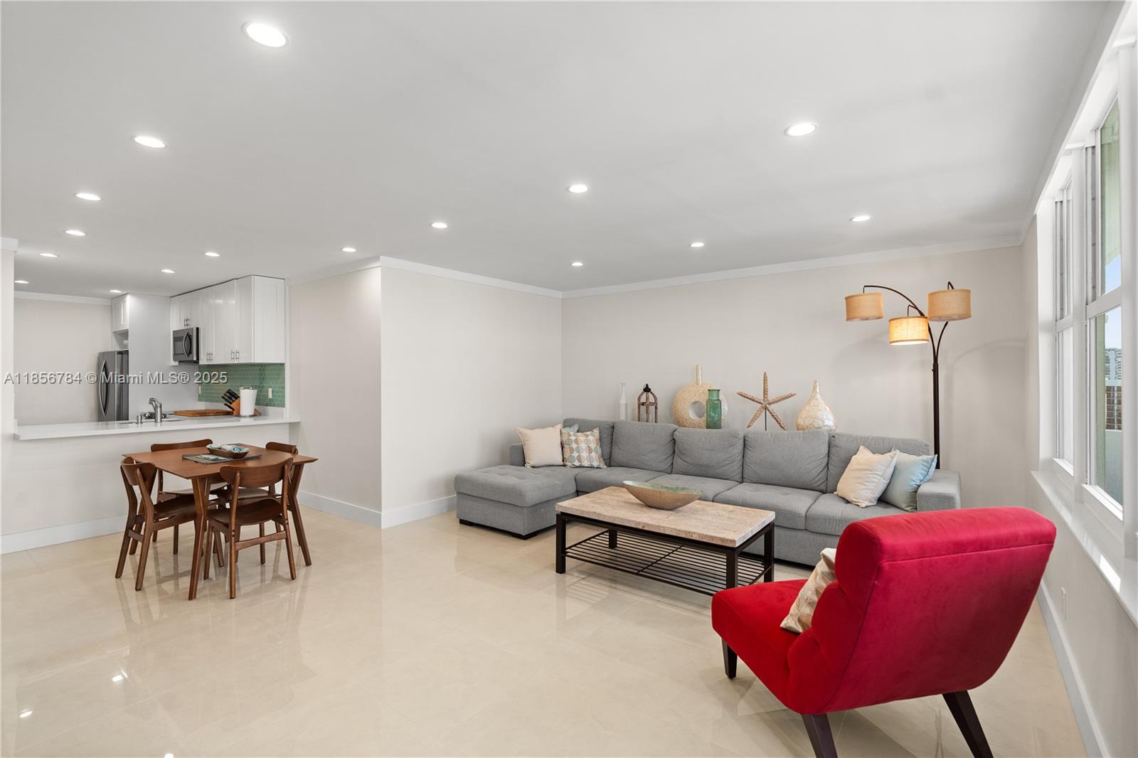 SEA AIR TOWERS CONDO - Residential