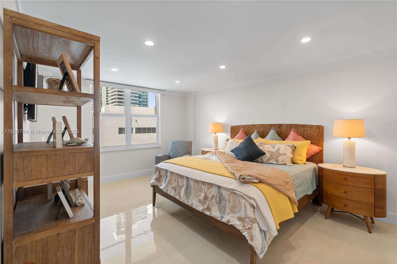 SEA AIR TOWERS CONDO - Residential