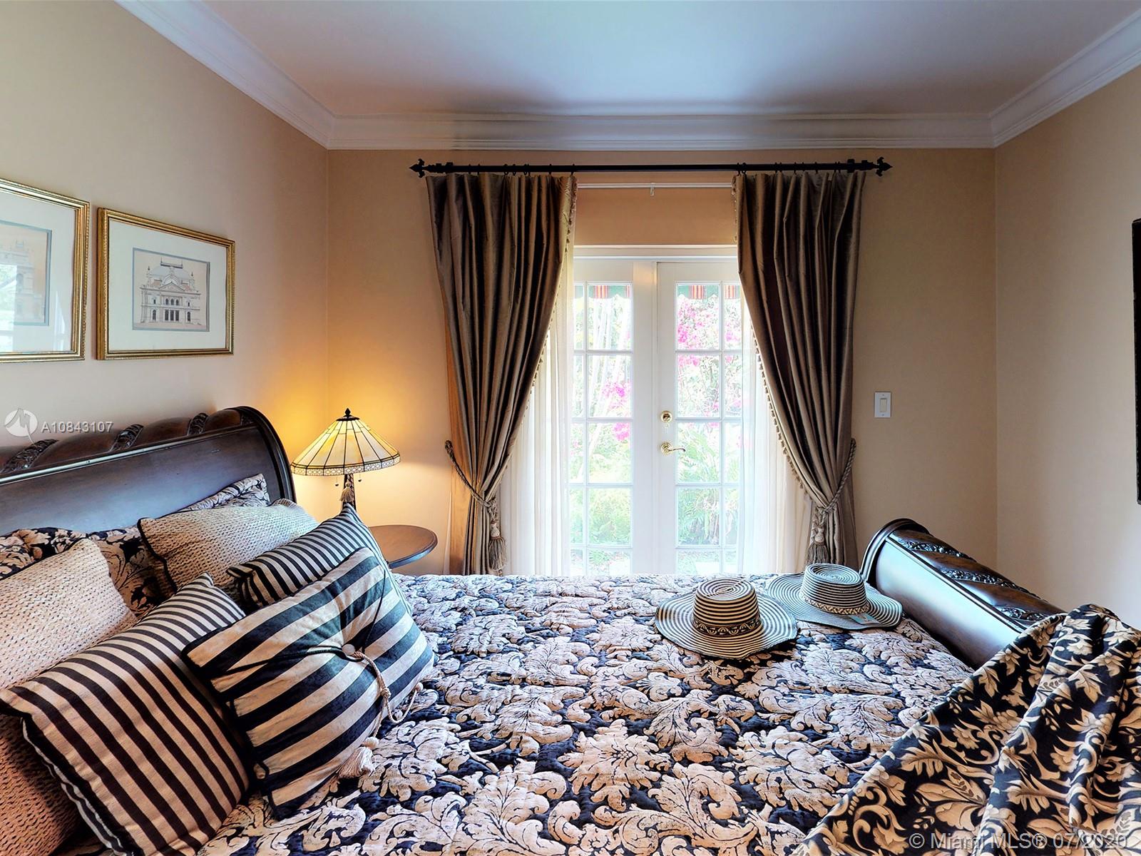 MIAMI SHORES SEC 3 - Residential