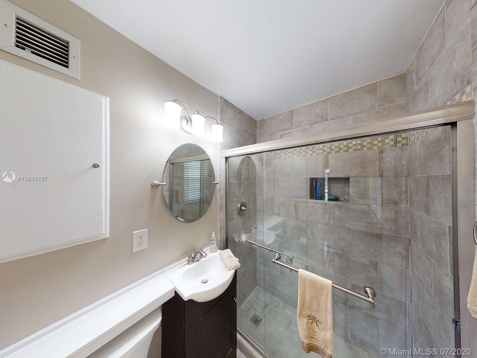 MIAMI SHORES SEC 3 - Residential