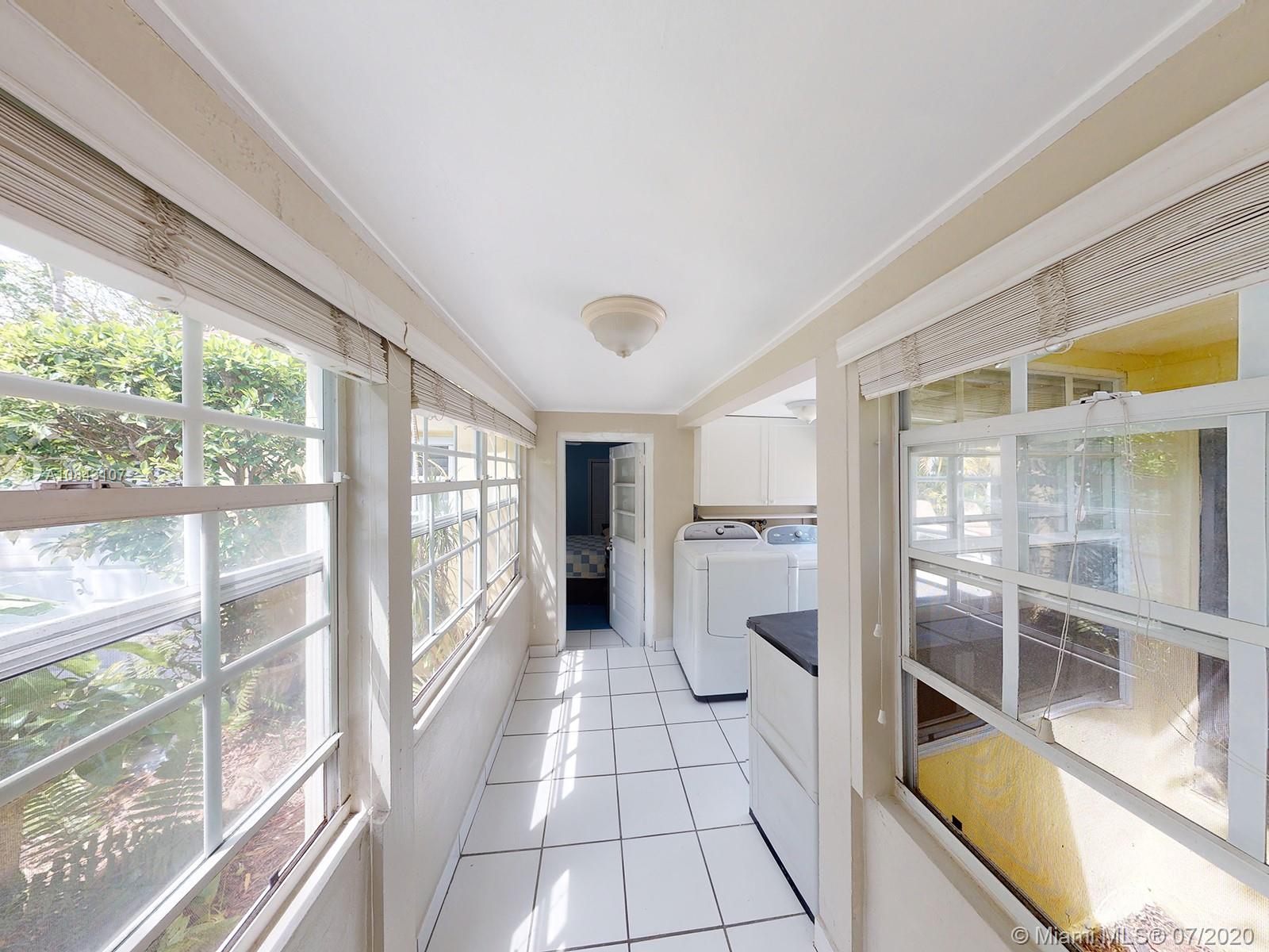 MIAMI SHORES SEC 3 - Residential