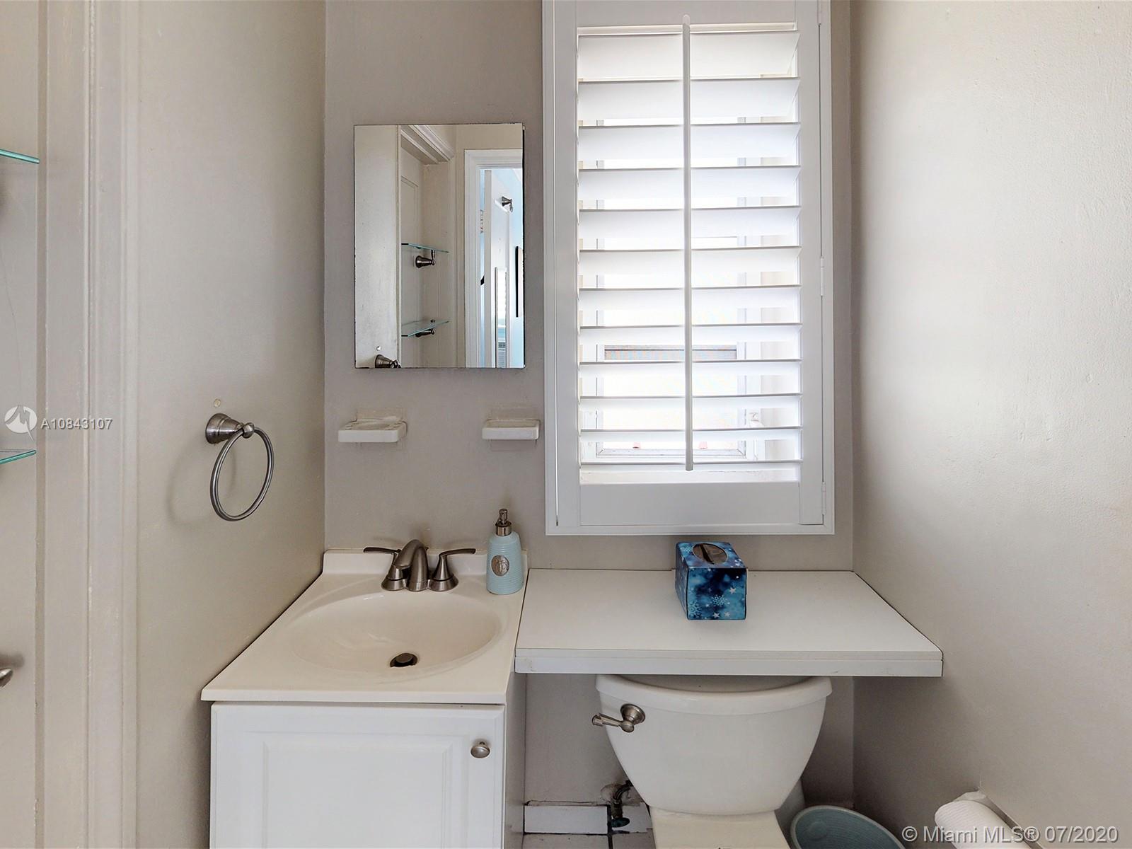 MIAMI SHORES SEC 3 - Residential