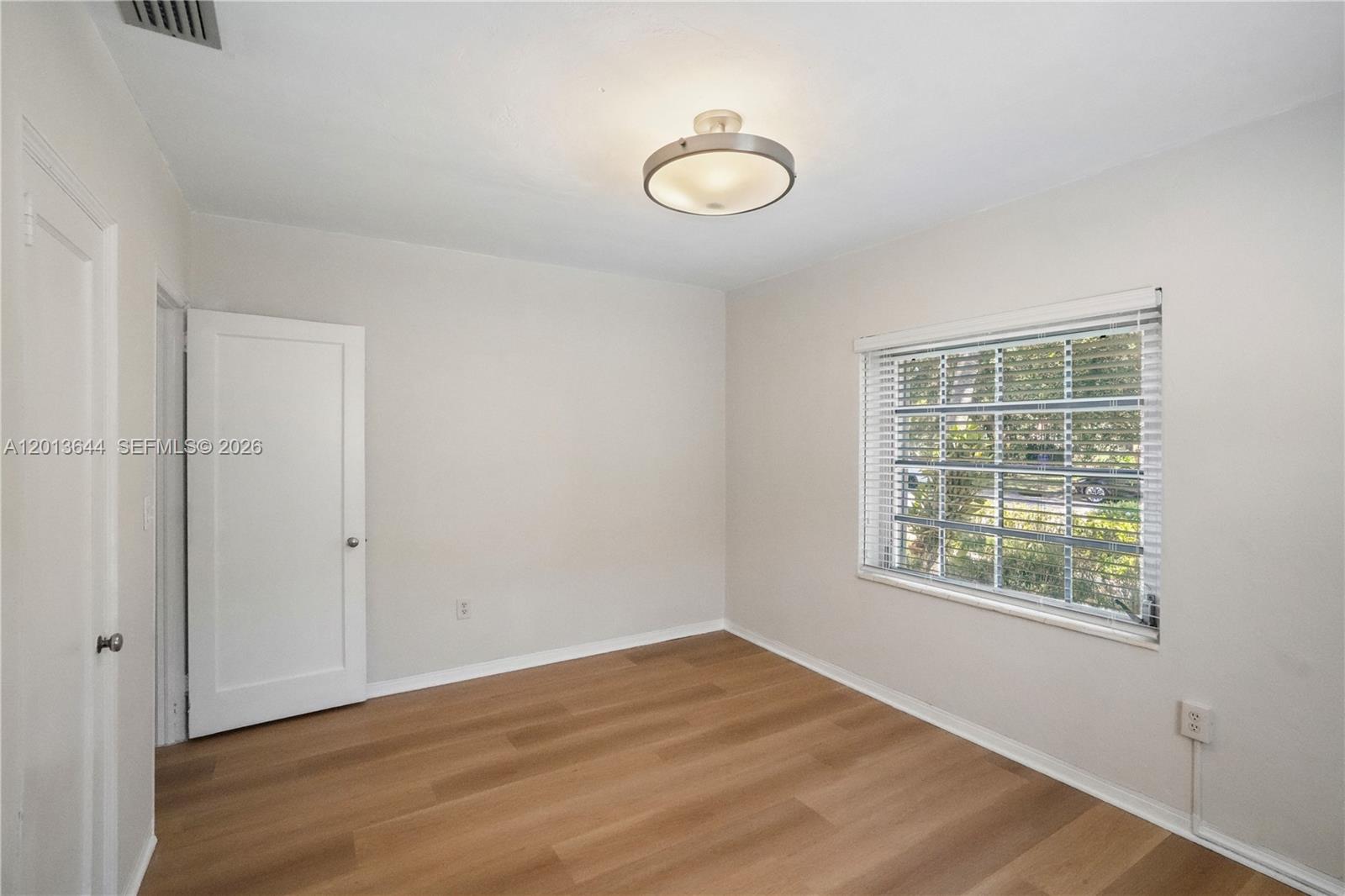SILVER BLUFF ESTS-SEC A - Residential Lease