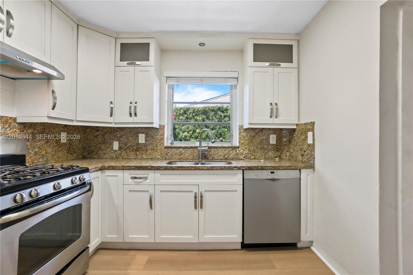 SILVER BLUFF ESTS-SEC A - Residential Lease
