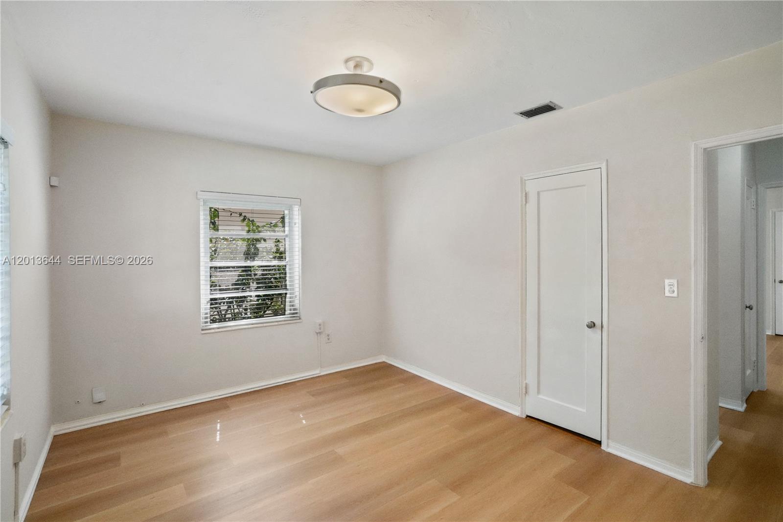 SILVER BLUFF ESTS-SEC A - Residential Lease